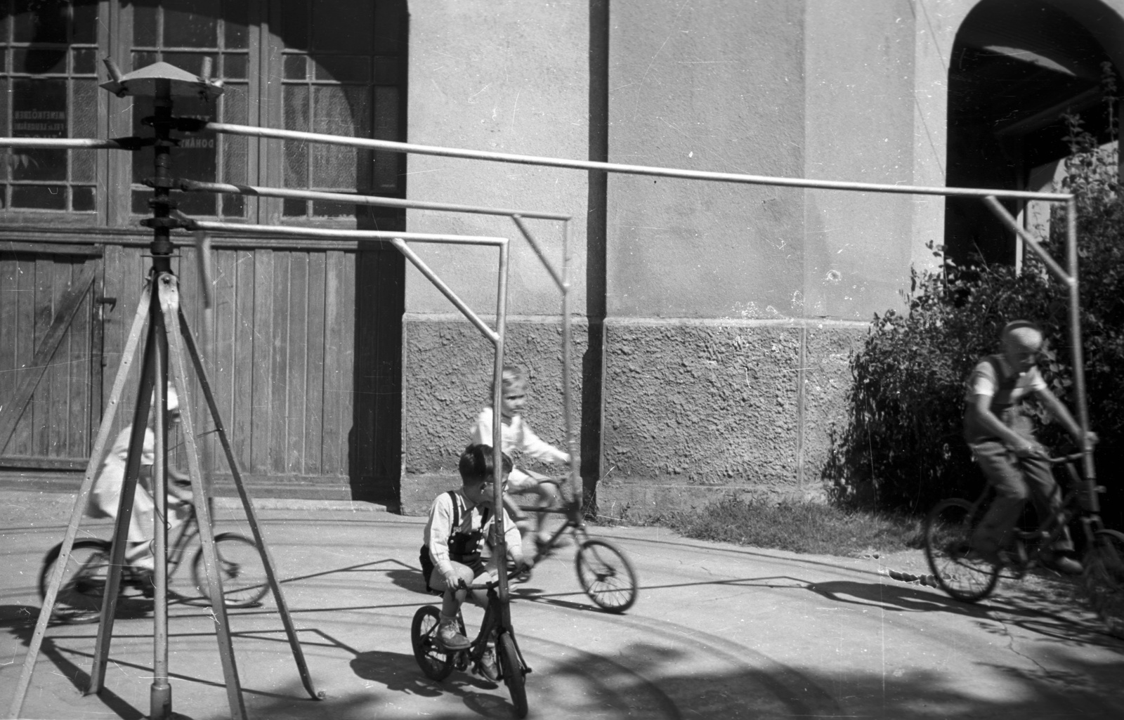 Hungary, Budapest XIV., Kis vidámpark., 1958, Nagy Gyula, amusement park, Budapest, Fortepan #51652