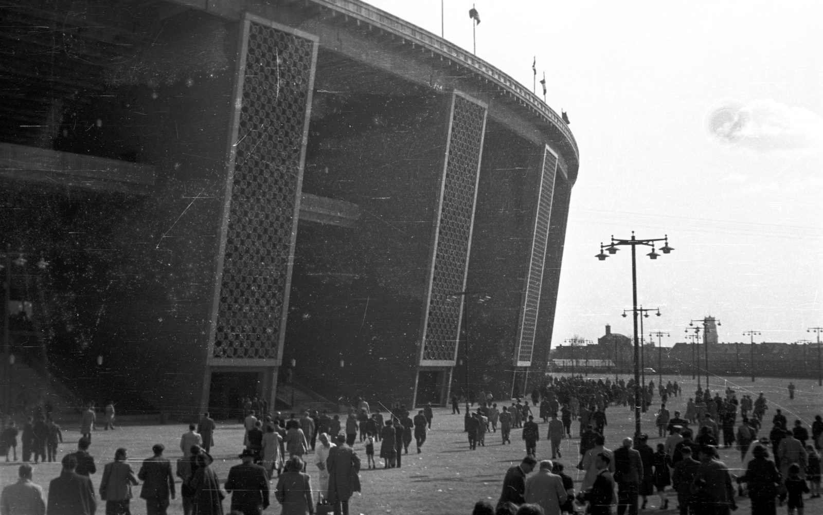 Hungary, Népstadion, Budapest XIV., 1953, Nagy Gyula, candelabra, fan, stadium, Budapest, Károly Dávid-design, Fortepan #51890