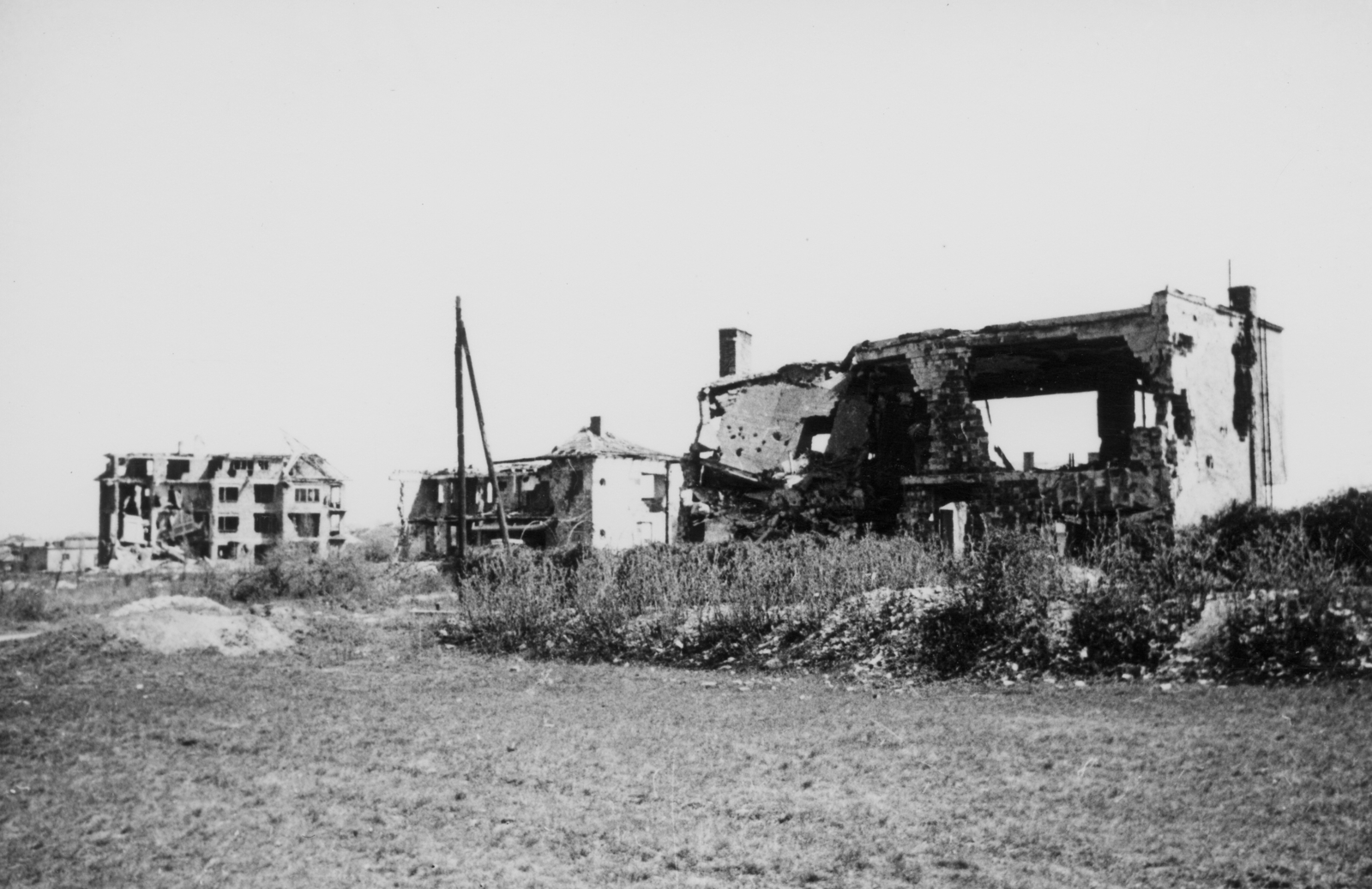 Magyarország, Budapest II., romos házak a Tövis utca felől a Szpáhi utca felé nézve., 1945, Kramer István dr, Kunszt János, háborús kár, Budapest, Fortepan #52109