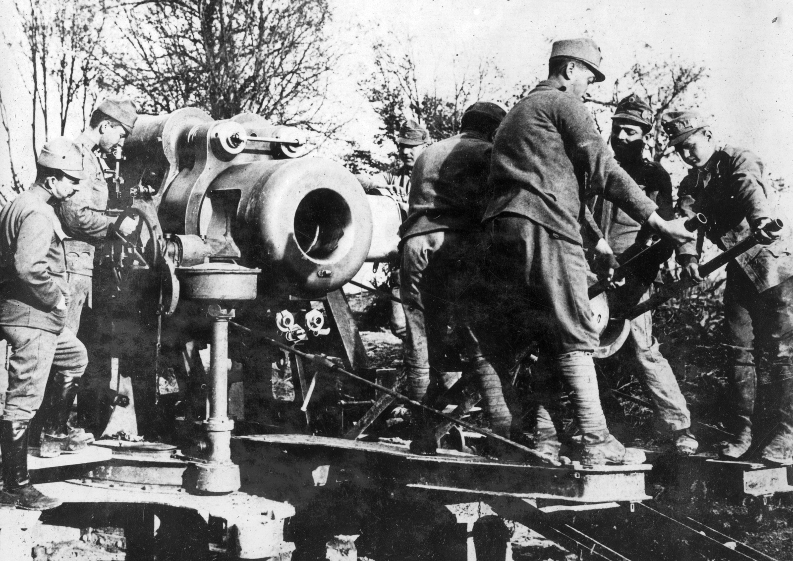 Skoda 30,5 Mörser mozsárágyú., 1916, Komlós Péter, First World War, Czechoslovak brand, Skoda-brand, soldier, ordnance, mortar, Fortepan #52251