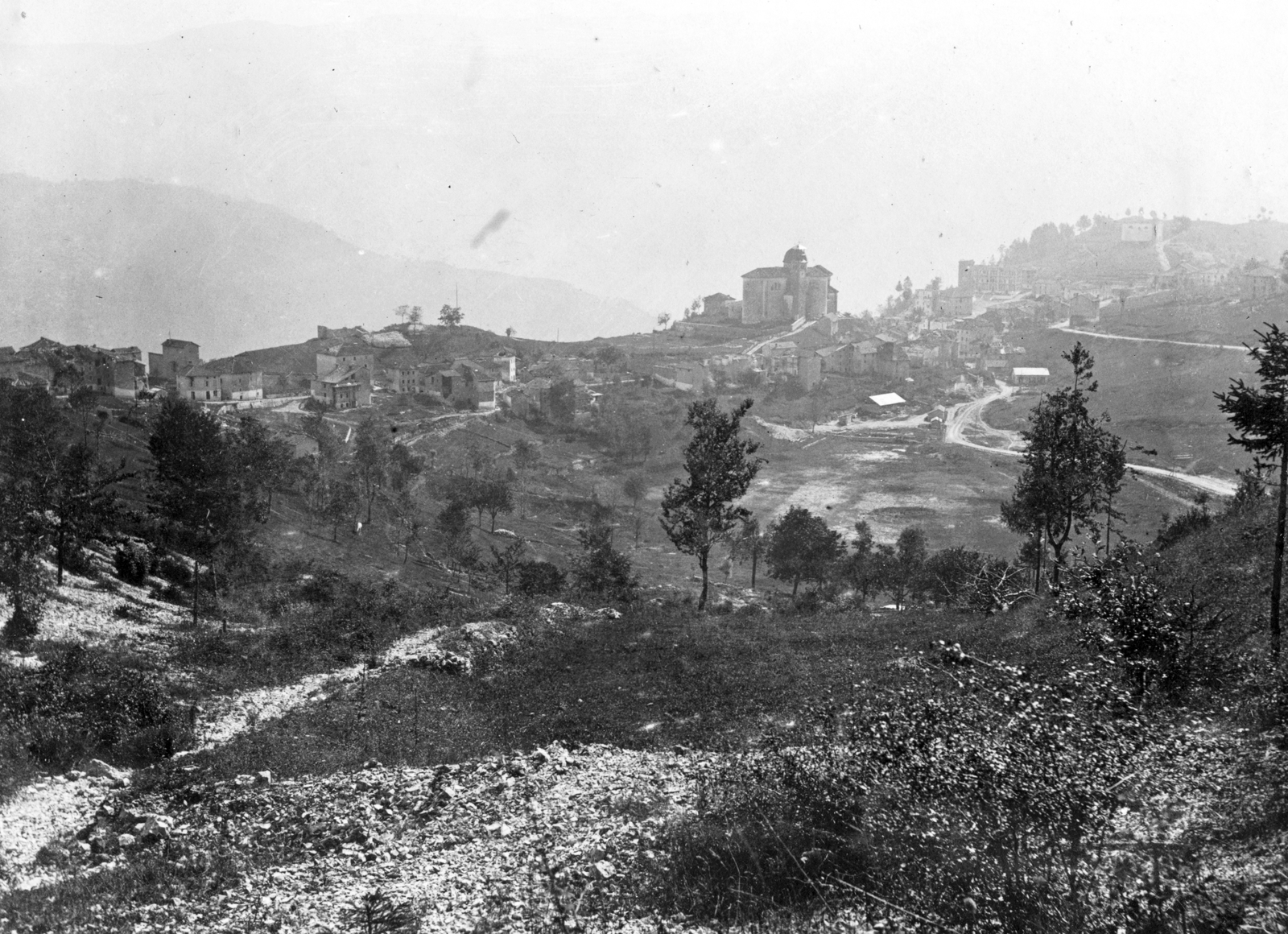 Olaszország, Enego, szemben a Chiesa di Santa Giustina., 1917, Komlós Péter, első világháború, templom, Fortepan #52317