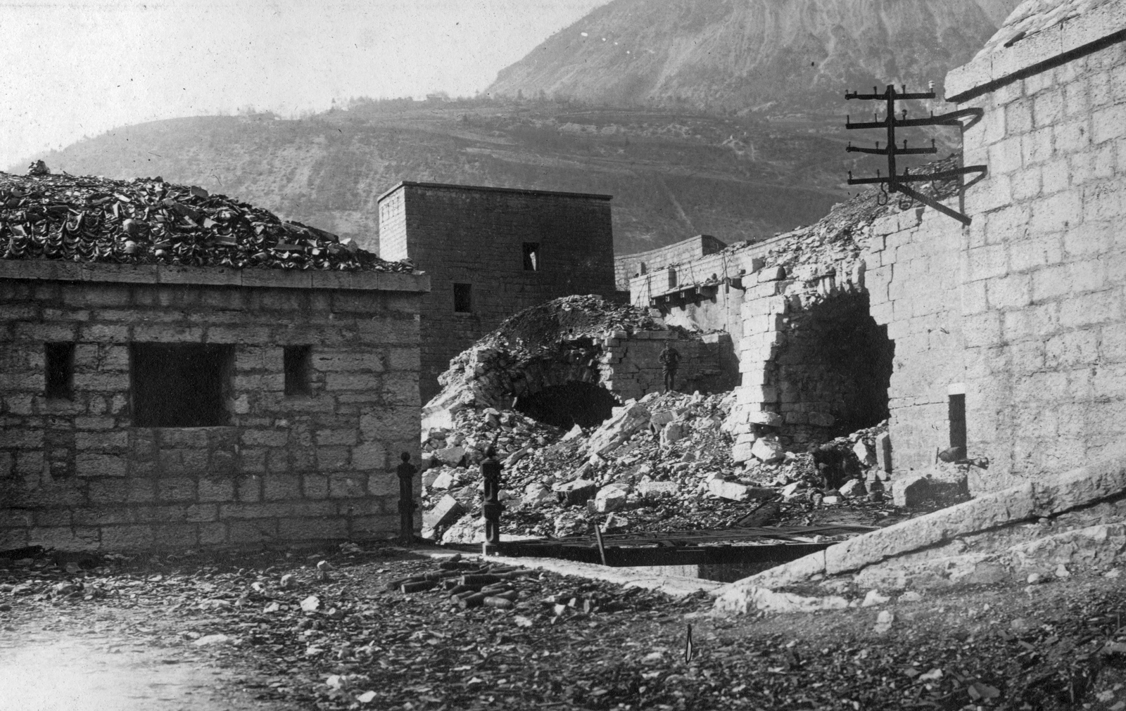 Italy, Primolano, az erőd romjai., 1917, Komlós Péter, First World War, Fortepan #52321