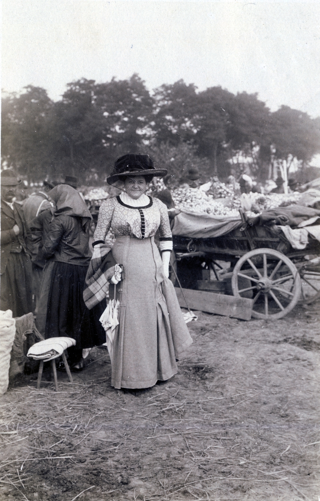 1910, Erdőssy Béla, lady, hat, sunshades, tulle, Fortepan #52707