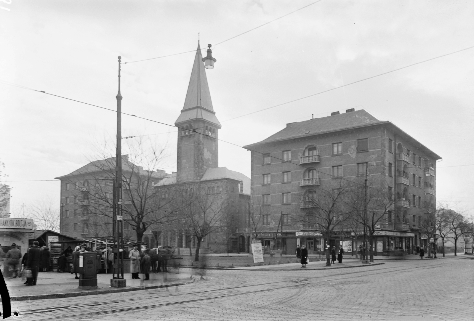 Hungary, Budapest XI., Fehérvári út, szemben az Október huszonharmadika (Schönherz Zoltán) utca, Kelenföldi református templom., 1953, UVATERV, church, Budapest, István Medgyaszay-design, Fortepan #5330