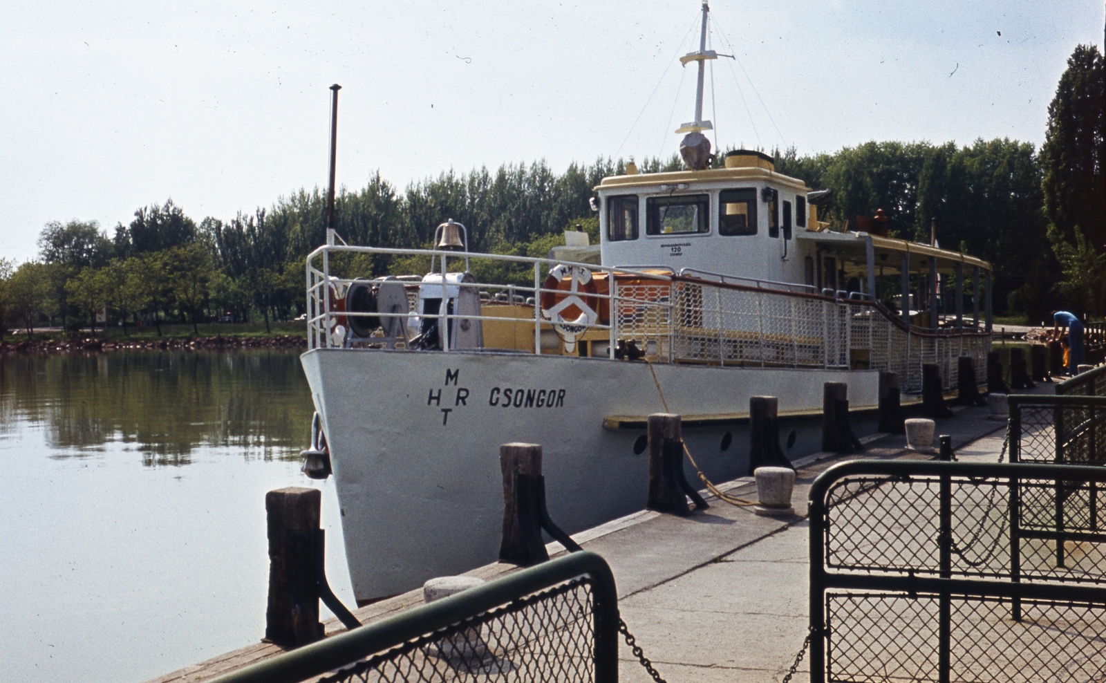 Hungary,Lake Balaton, Badacsonytomaj, kikötő, Csongor motoros személyhajó., 1975, Balázs Lajos, colorful, port, Csongor ship, Fortepan #53379