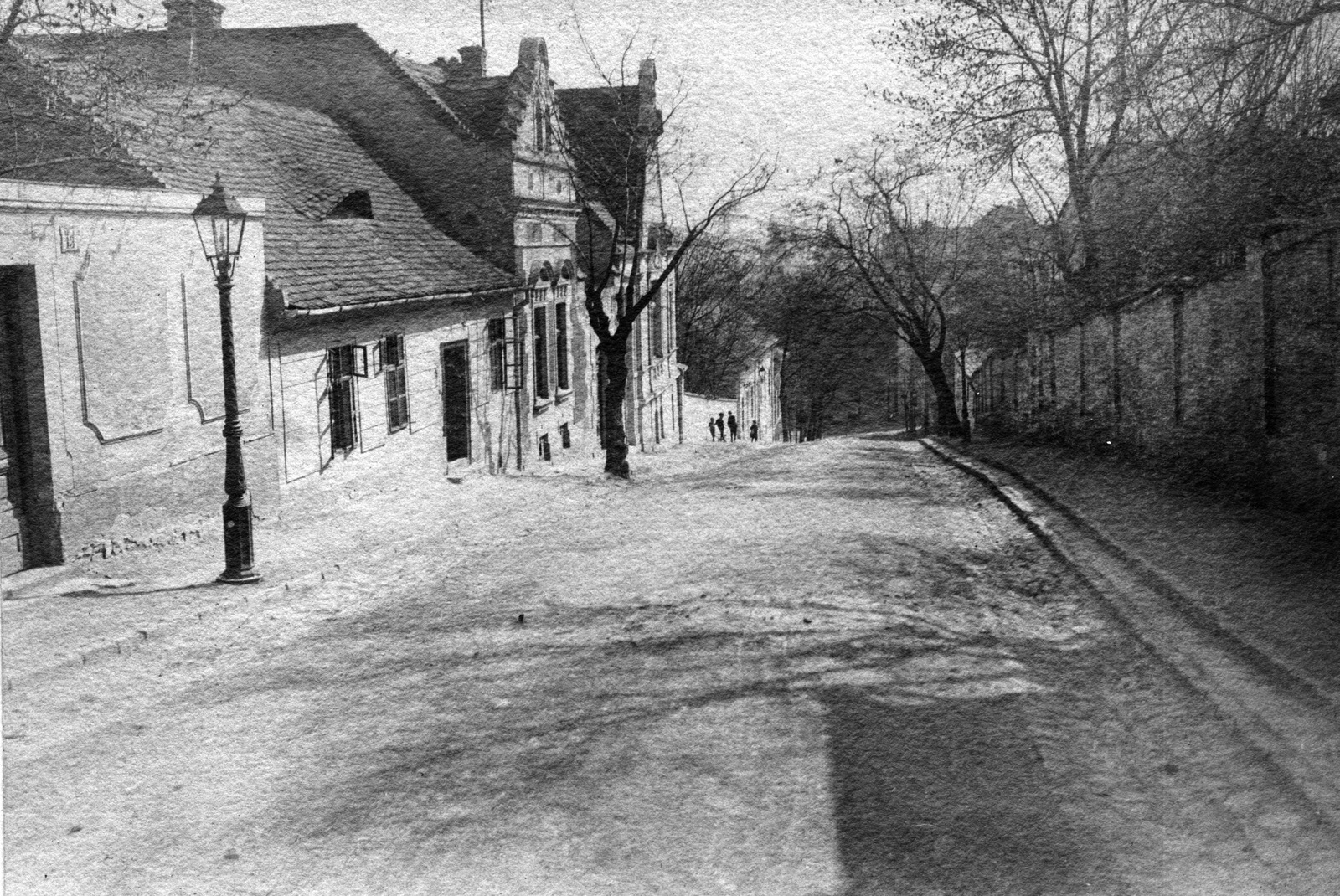 Hungary, Budapest II., Kút utca a Zivatar utca felől a Buday László (Tudor) utca felé nézve., 1914, Szabó Lóránt, street view, Budapest, Fortepan #53642