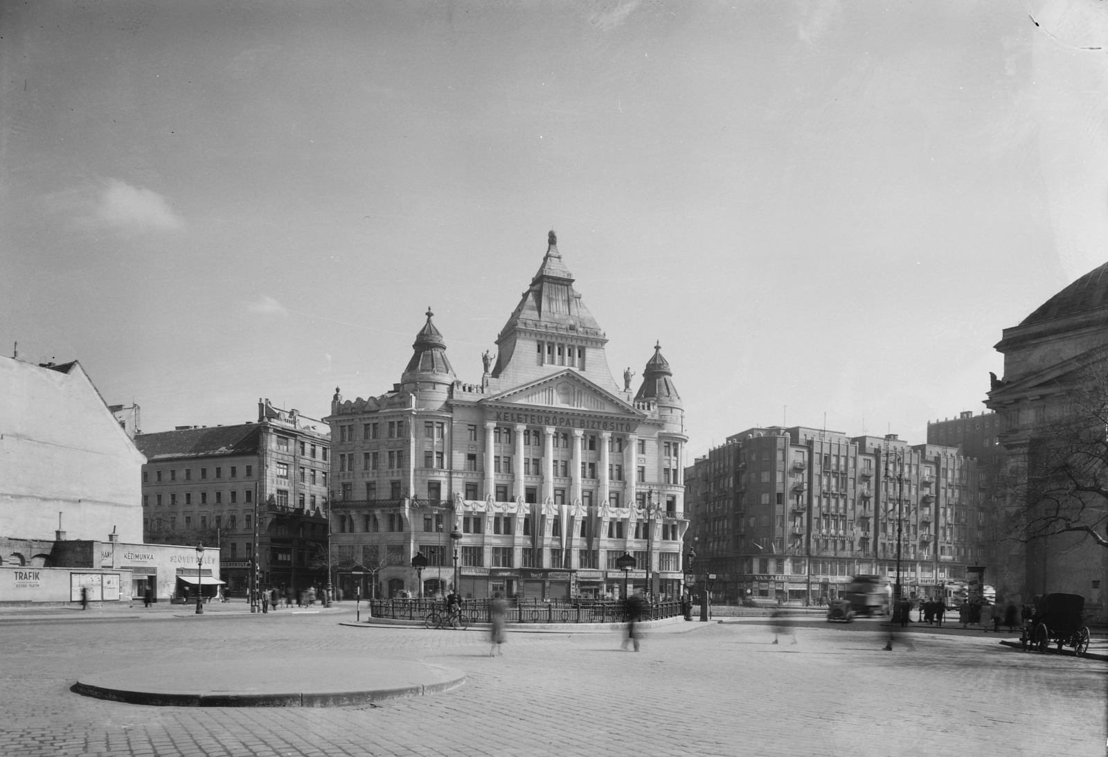 Hungary, Budapest V., Deák Ferenc tér, Anker-ház., 1951, UVATERV, sign-board, Ignác Alpár-design, firewall, palace, eclectic architecture, Budapest, Fortepan #5365