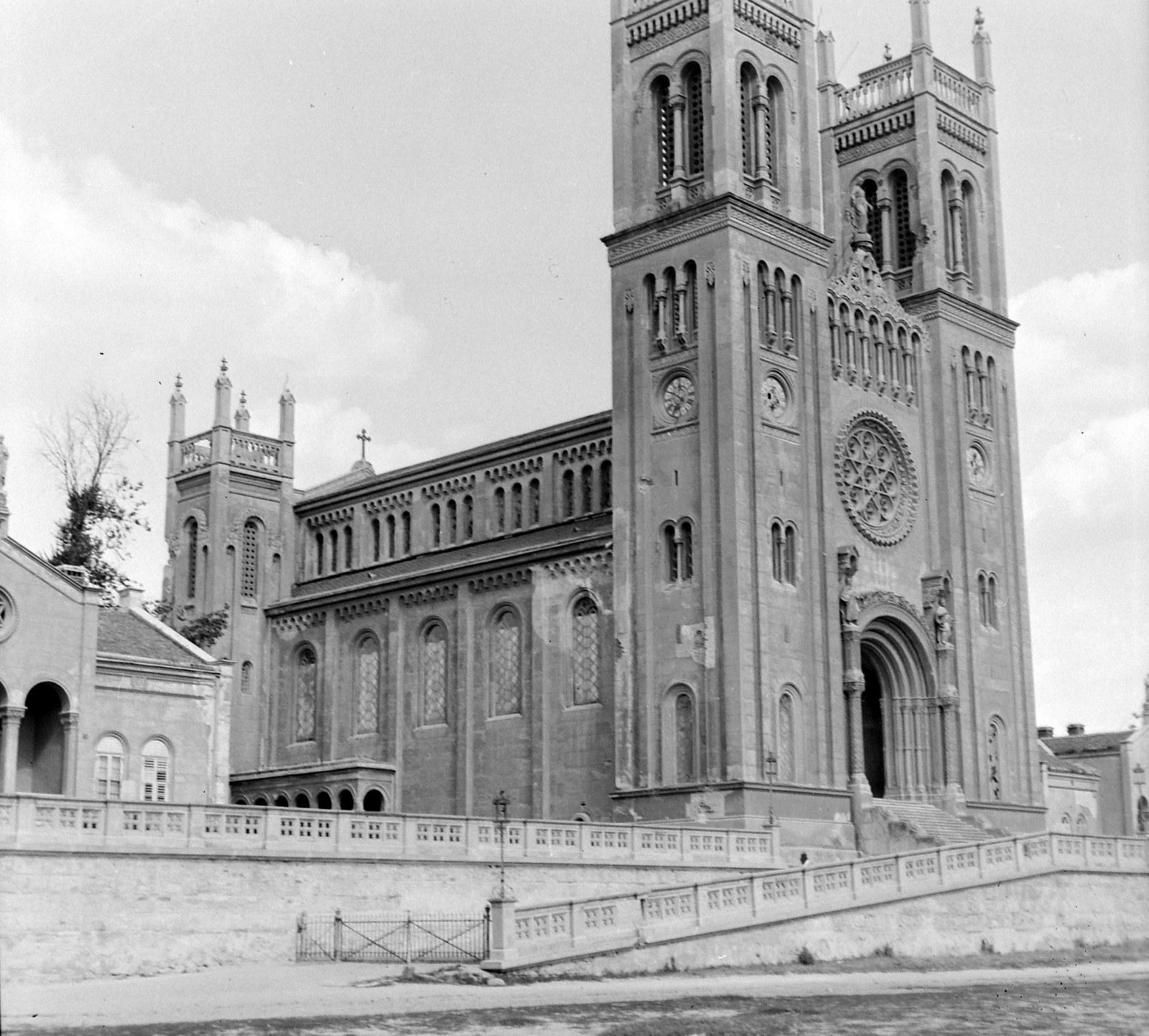 Hungary, Fót, római katolikus templom., 1947, Gyöngyi, church, Miklós Ybl-design, Catholic Church, Fortepan #5388