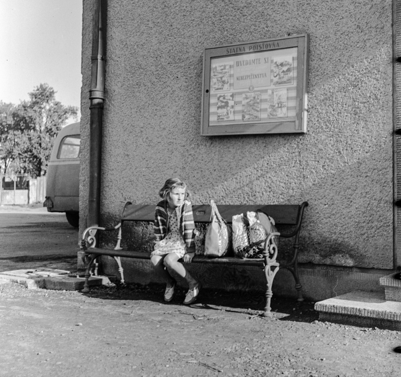Slovakia, 1960, Zsanda Zsolt, Vajszada Károly, Czechoslovakia, bench, Fortepan #53914