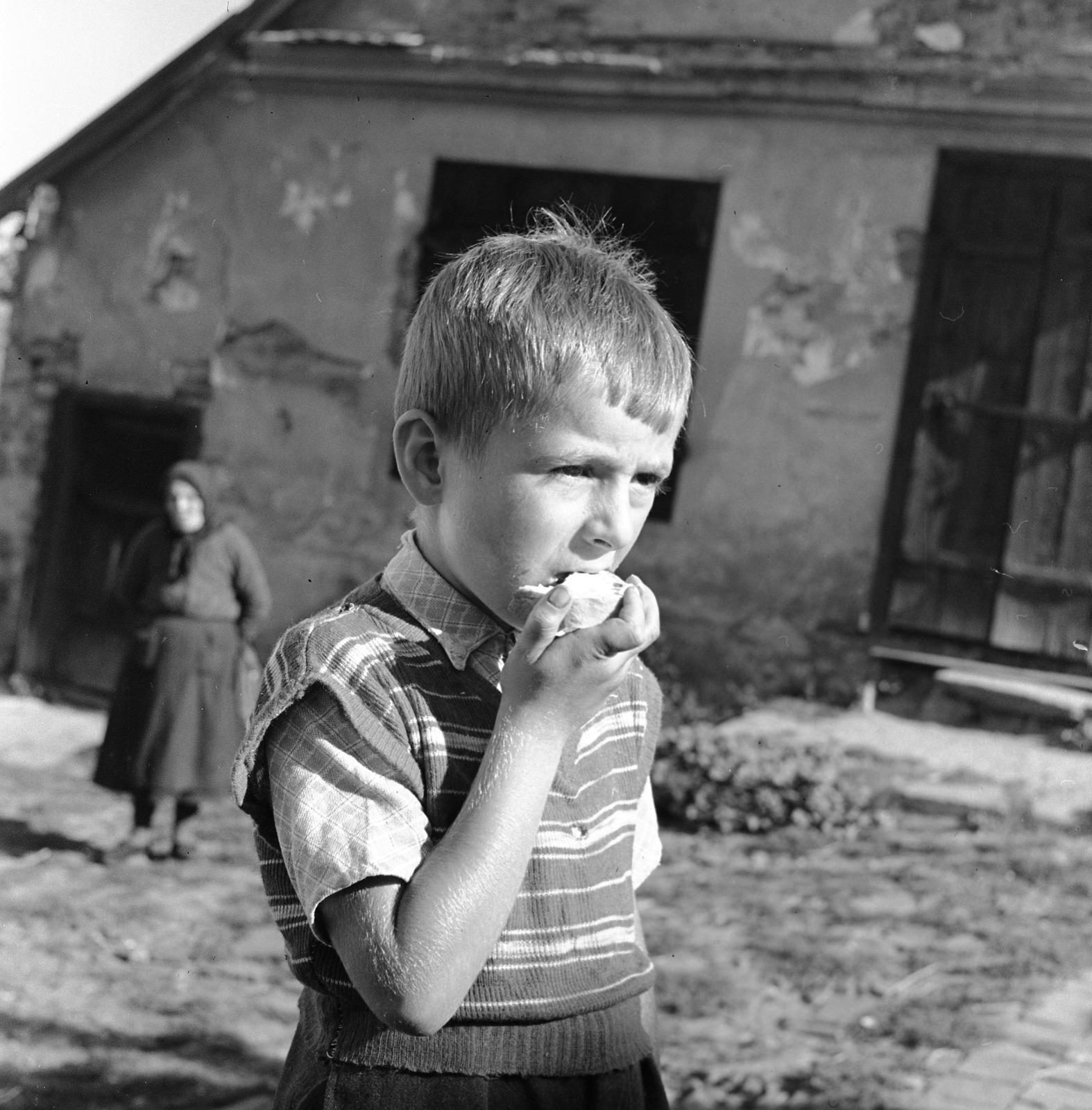 Slovakia, Fiľakovo, ulica Podhradska (Várfelső utca)., 1960, Zsanda Zsolt, Vajszada Károly, Czechoslovakia, Fortepan #53966