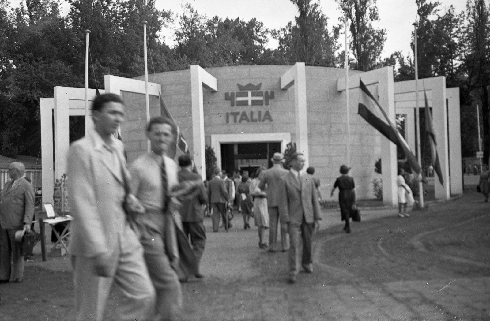 Hungary, Budapest XIV., Olaszország pavilonja., 1942, Nagy Gyula, genre painting, international fair, Budapest, Fortepan #54159