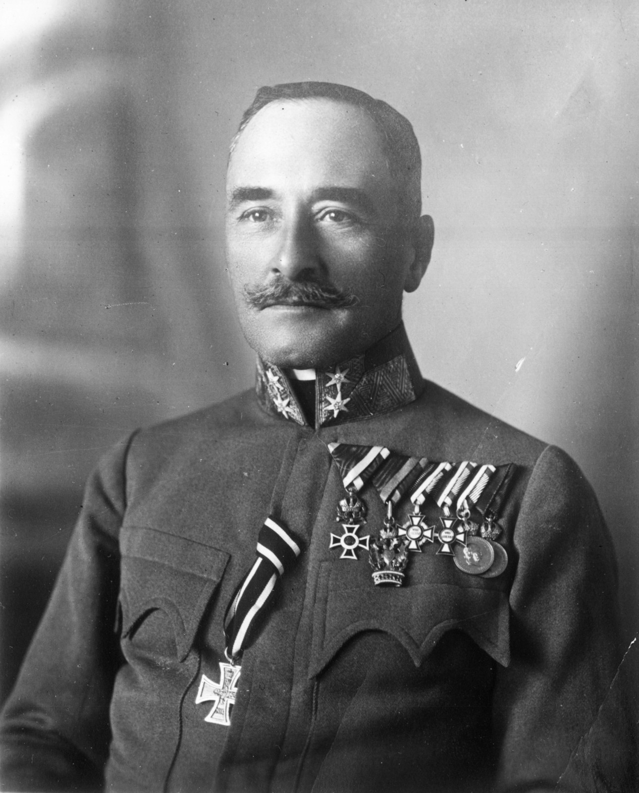 Ukrajna, 1916, Urbán gyűjtemény, portré, katonaság, bajusz, férfi, kitüntetés, tiszt, Fortepan #54326