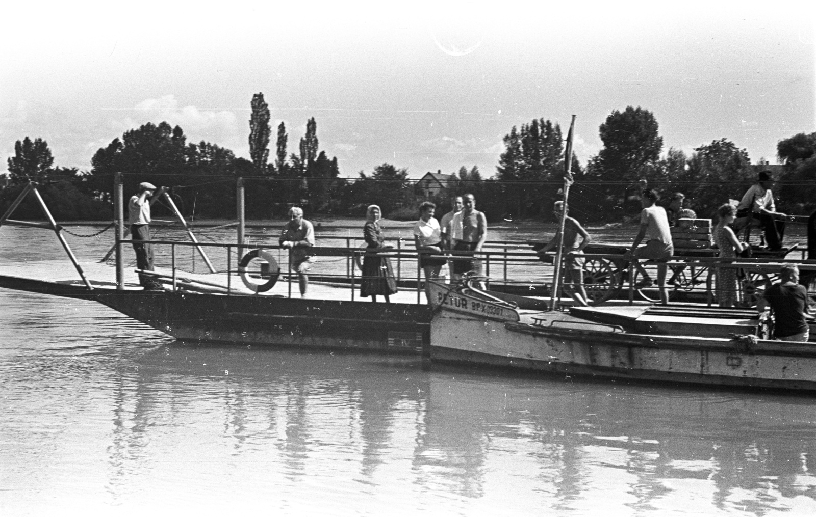 Hungary, Pócsmegyer, a rév Leányfalu felől nézve., 1958, Lencse Zoltán, ferry, chariot, lifebelt, Fortepan #54566