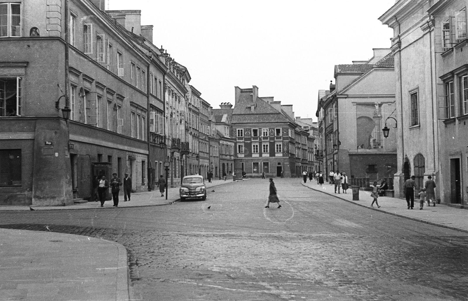 Lengyelország, Varsó, ulica Freta, balra az ulica Dluga torkolata., 1958, Lencse Zoltán, FSO Warszawa, Fortepan #54664