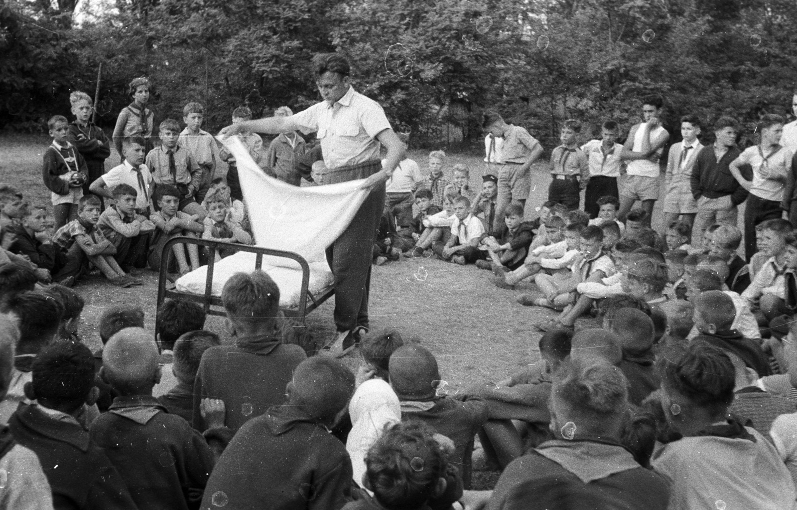 1958, Lencse Zoltán, úttörő, vaságy, Fortepan #54805