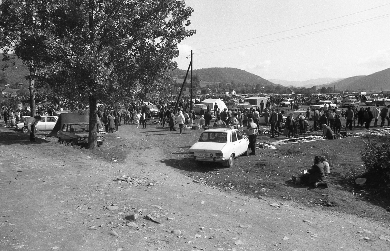 Romania,Transylvania, Negreni, országos vásár., 1988, Vova, Dacia-brand, fair, automobile, Fortepan #55031