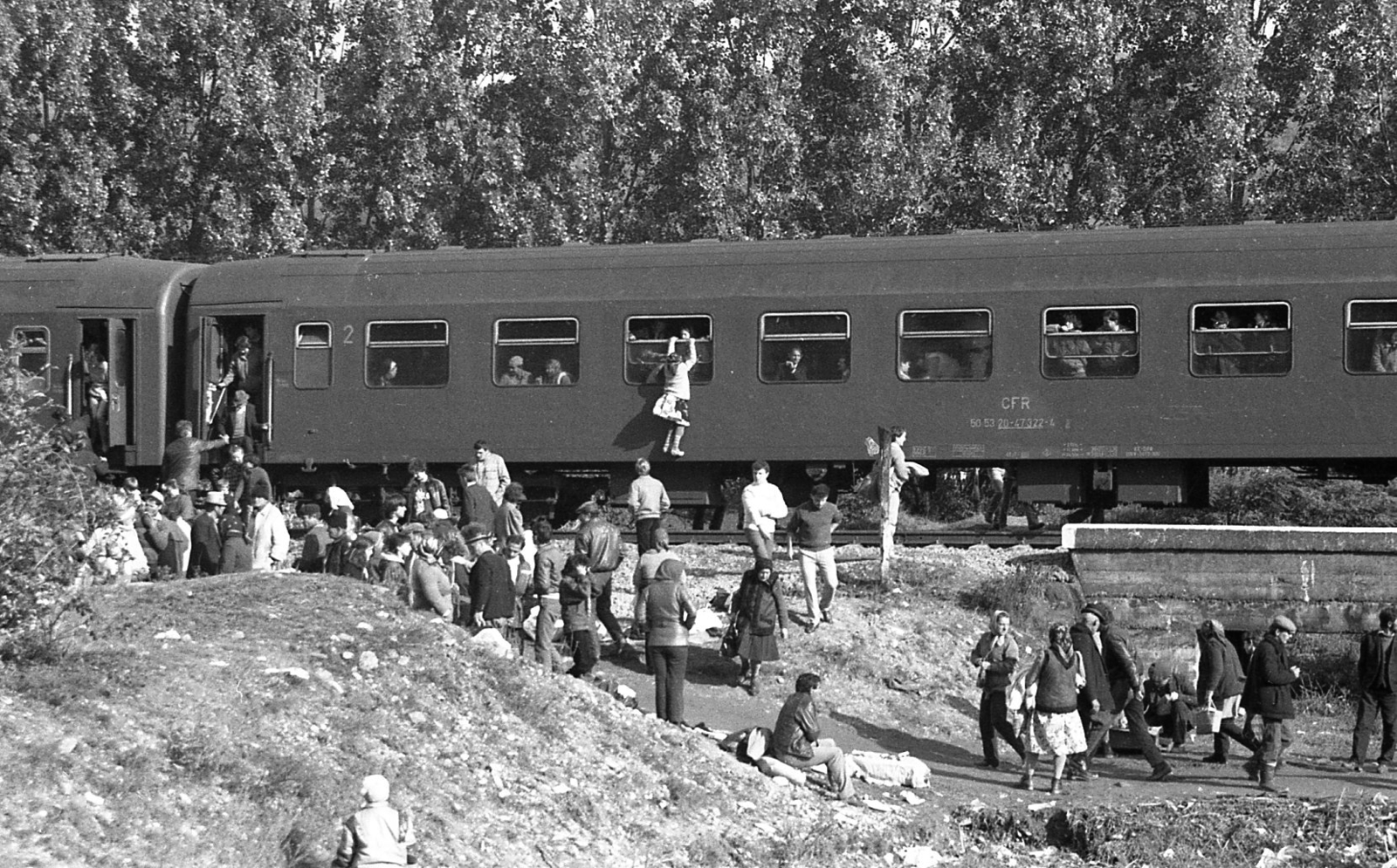 Romania,Transylvania, Negreni, országos vásár., 1988, Vova, railway, fair, Fortepan #55043
