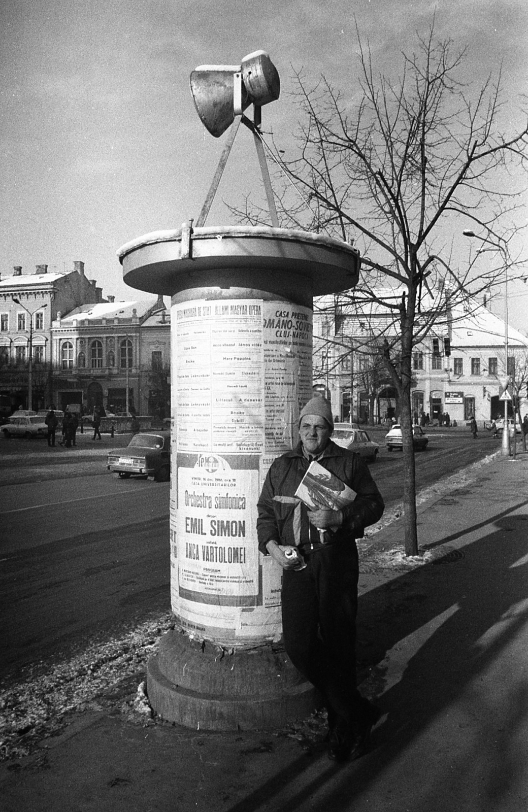 Romania,Transylvania, Cluj-Napoca, Fő tér., 1988, Vova, poster, ad pillar, Fortepan #55057
