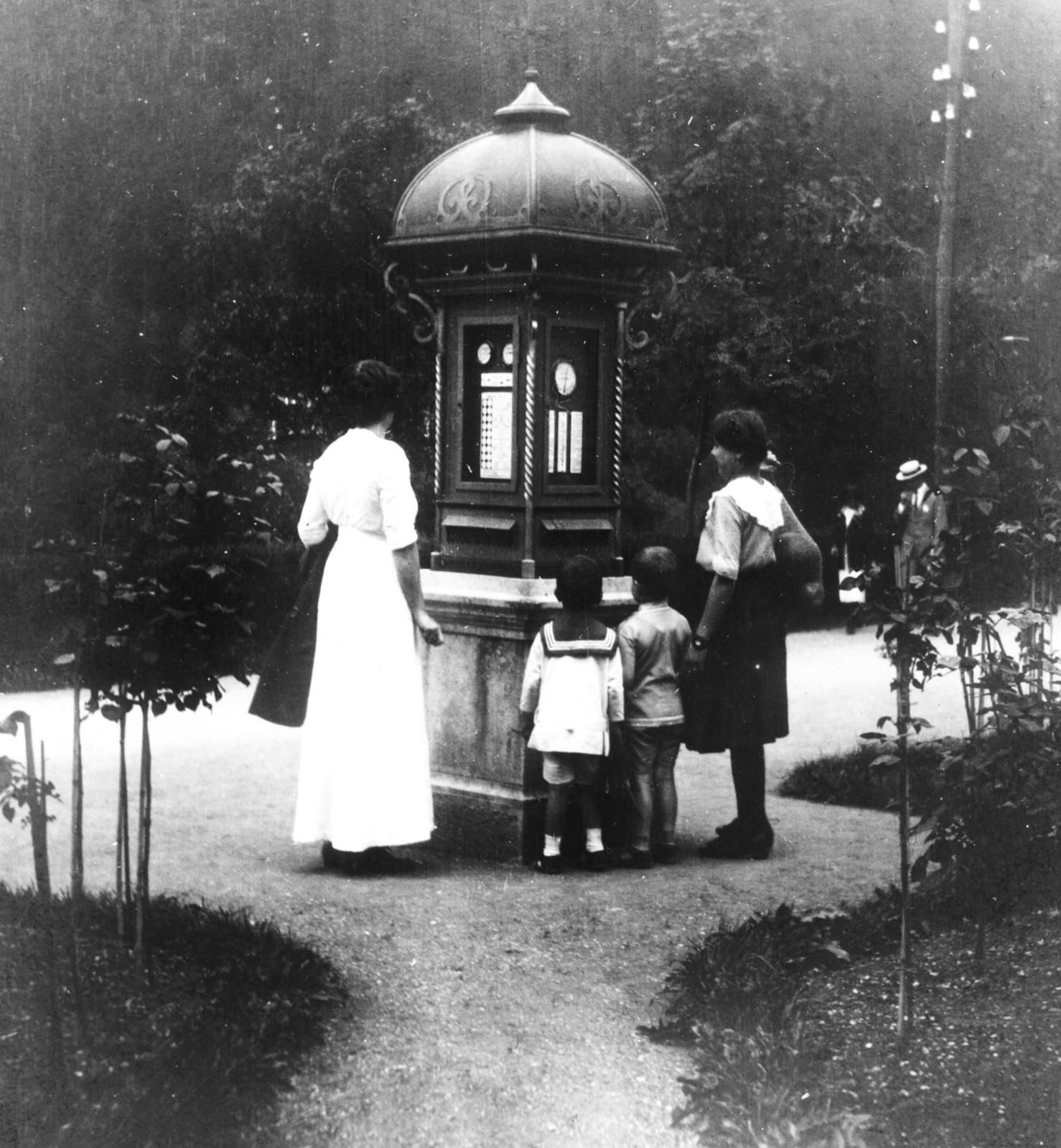 Slovakia, Ľubochňa, időjárásjelző házikó., 1913, Magyar Bálint, weather forecast house, Fortepan #55308