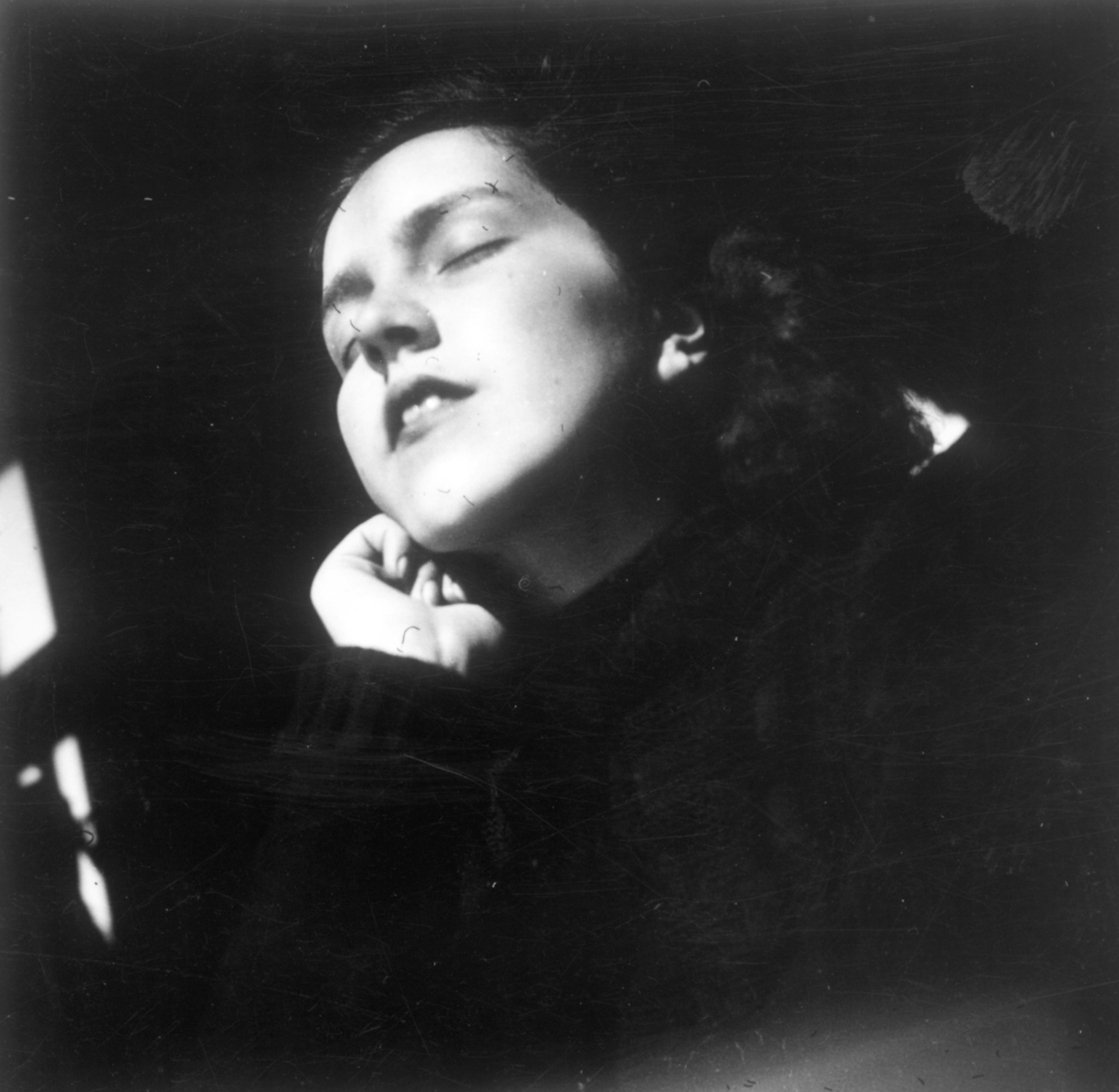 1938, Magyar Bálint, portrait, lady, sunshine, closed eyes, Fortepan #55343