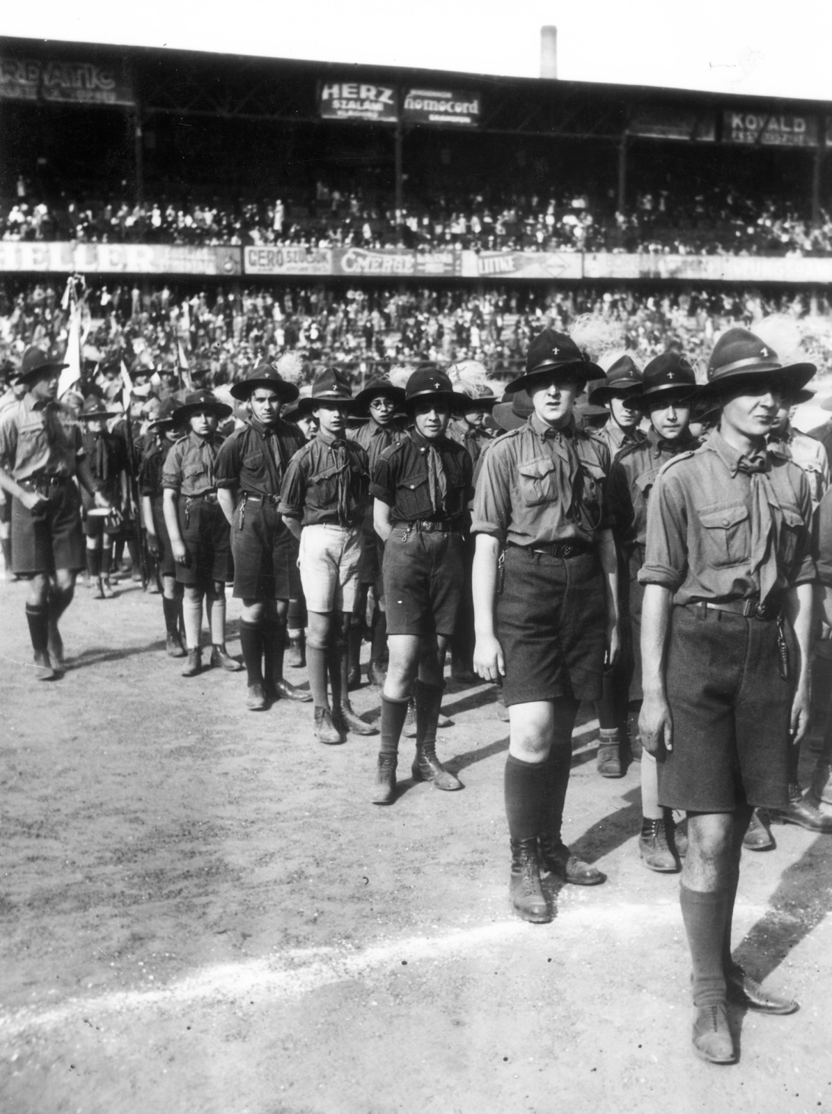 Hungary, Budapest IX., Üllői út, FTC stadion, cserkész ünnepség., 1931, Magyar Bálint, scouting, soccer field, Budapest, rubber industry, Fortepan #55367