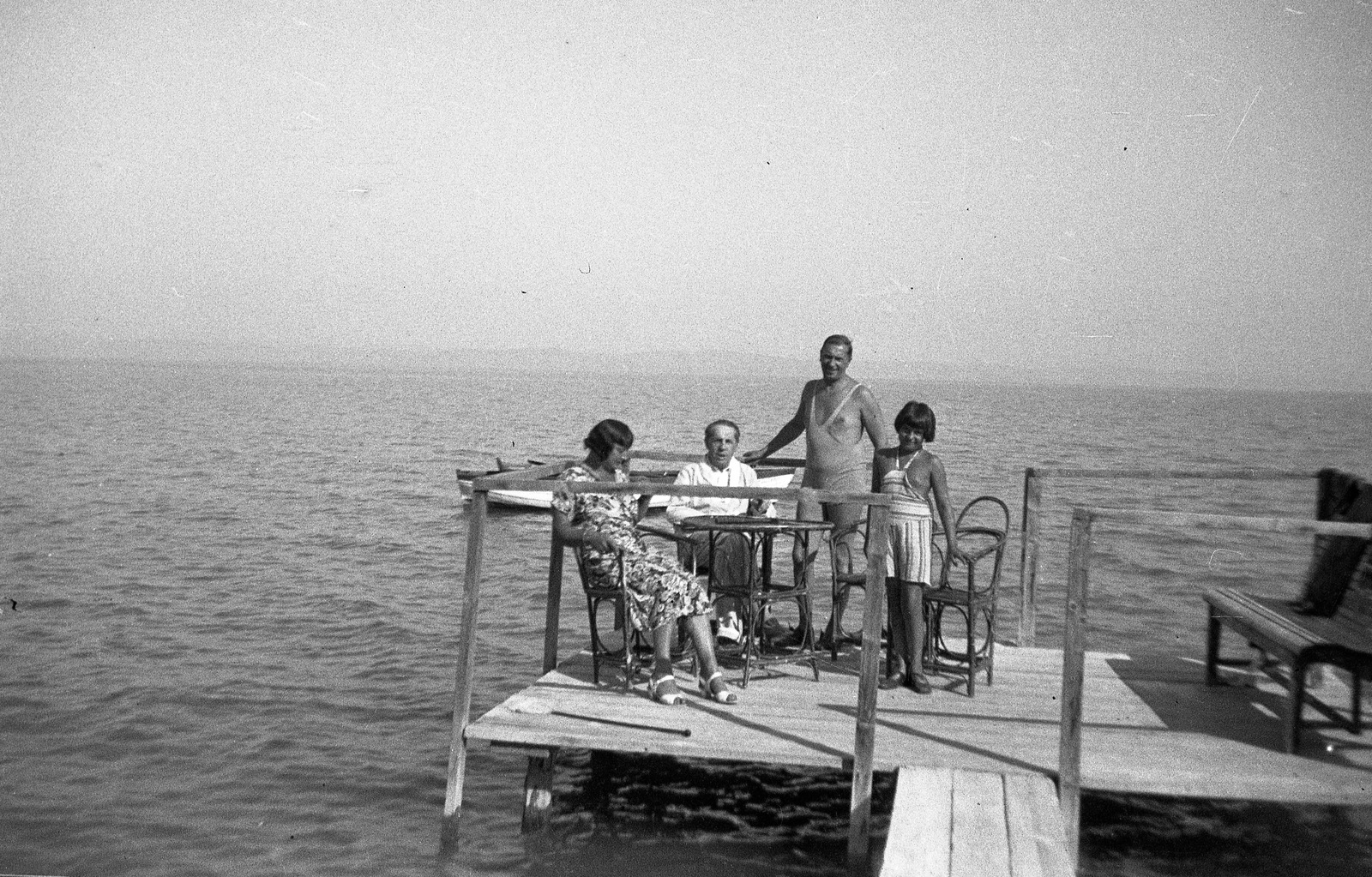 1935, Magyar Bálint, family, rattan furniture, pier, Fortepan #55420