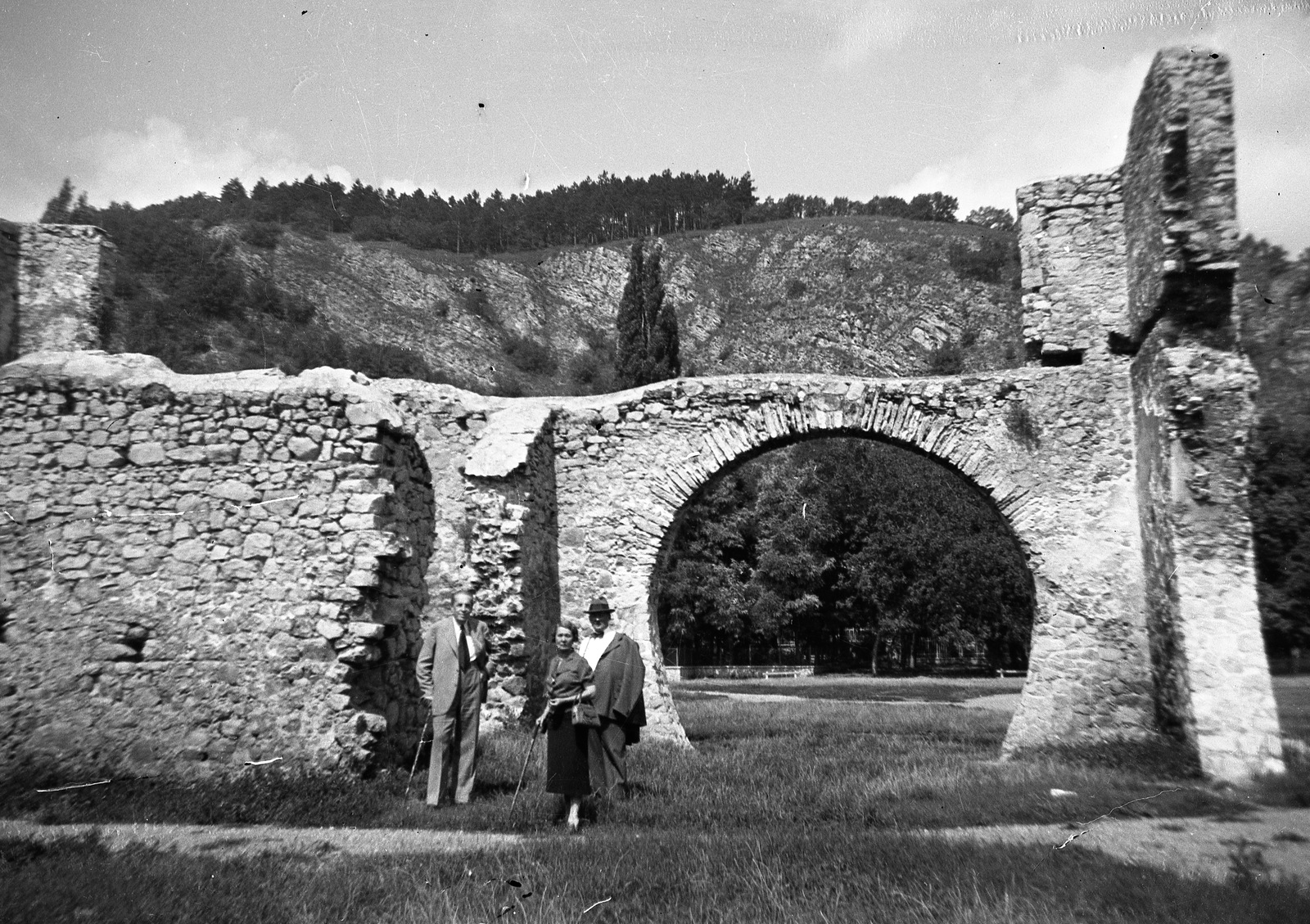 Magyarország, Pécs, Tettye városrész, a püspöki nyaraló romja., 1935, Magyar Bálint, rom, Fortepan #55442