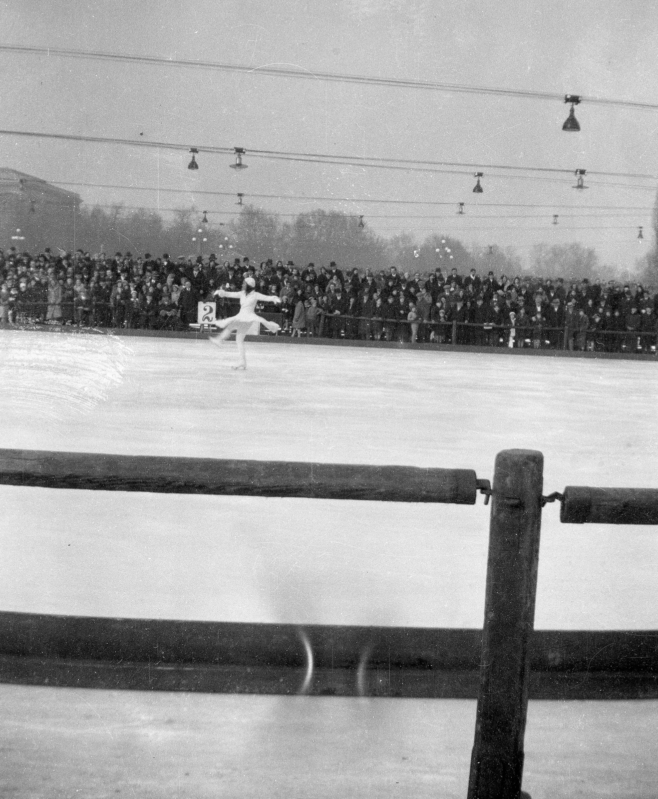 Magyarország, Városliget, Budapest XIV., Műjégpálya., 1932, Magyar Bálint, sport, korcsolyázás, Budapest, Fortepan #55591