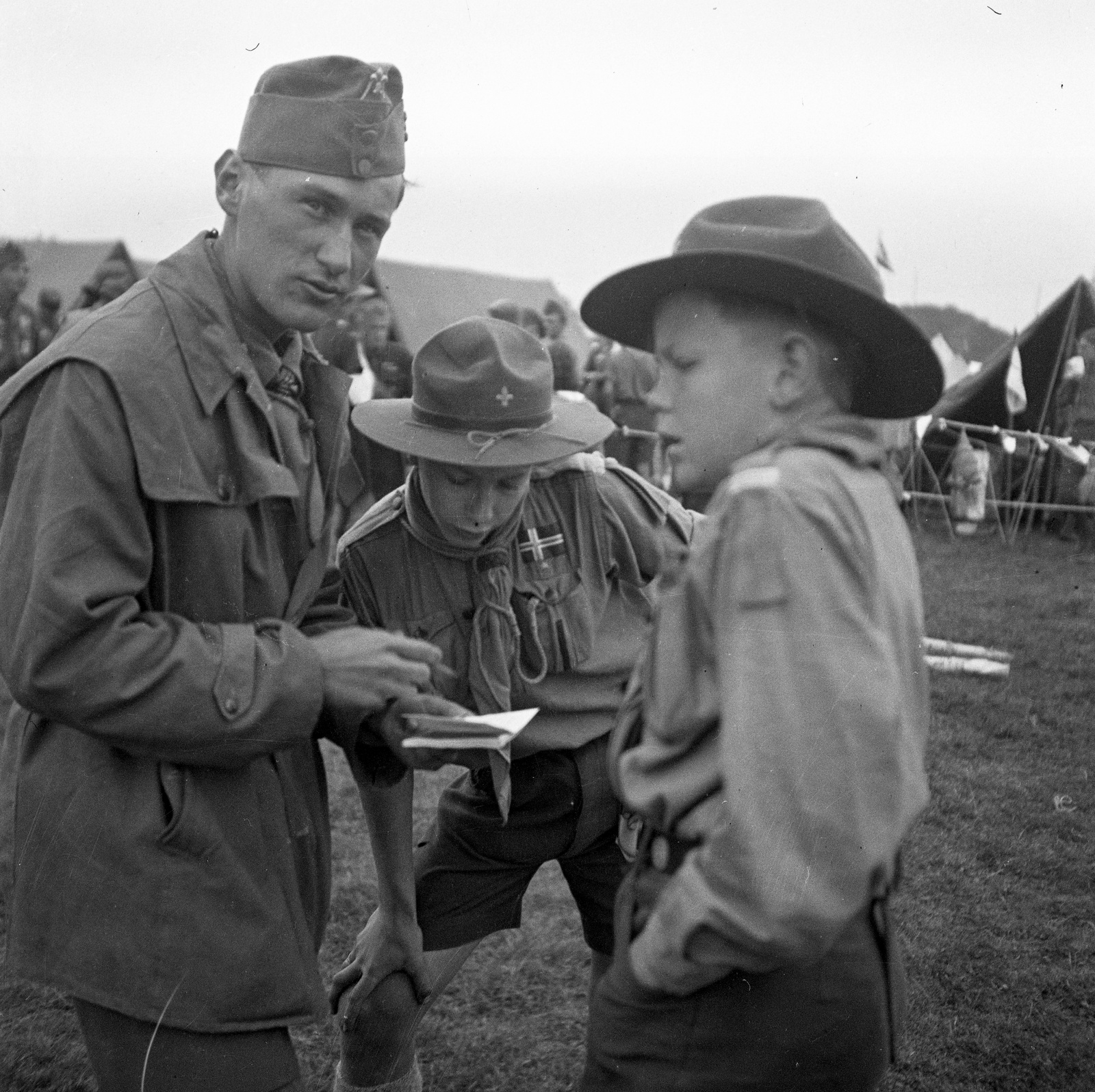 1933, Magyar Bálint, hat, uniform, flag, scouting, Fortepan #55746