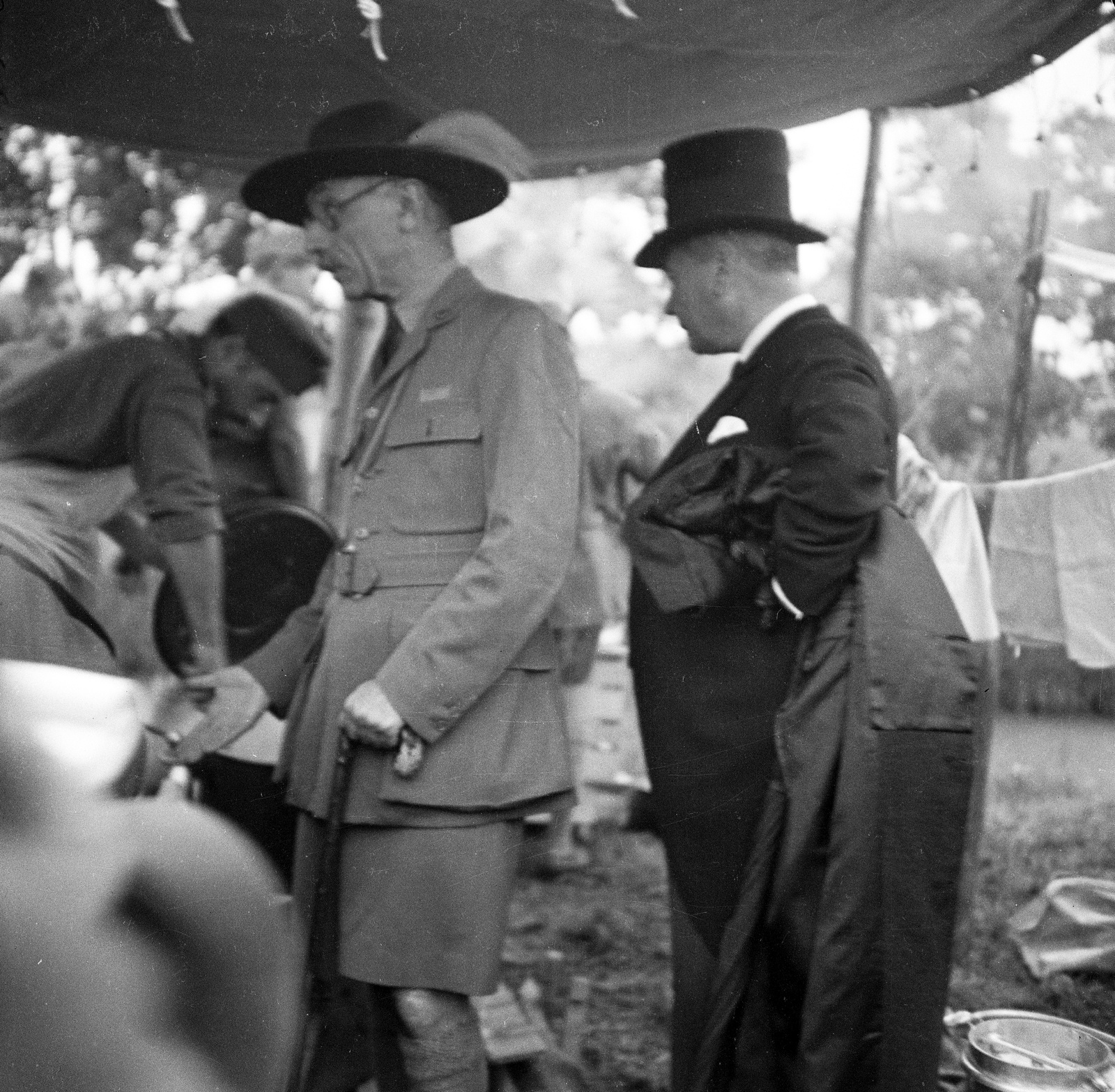 Teleki Pál korábbi és későbbi miniszterelnök mint tiszteletbeli főcserkész., 1933, Magyar Bálint, celebrity, top hat, scouting, prime minister, Fortepan #55751