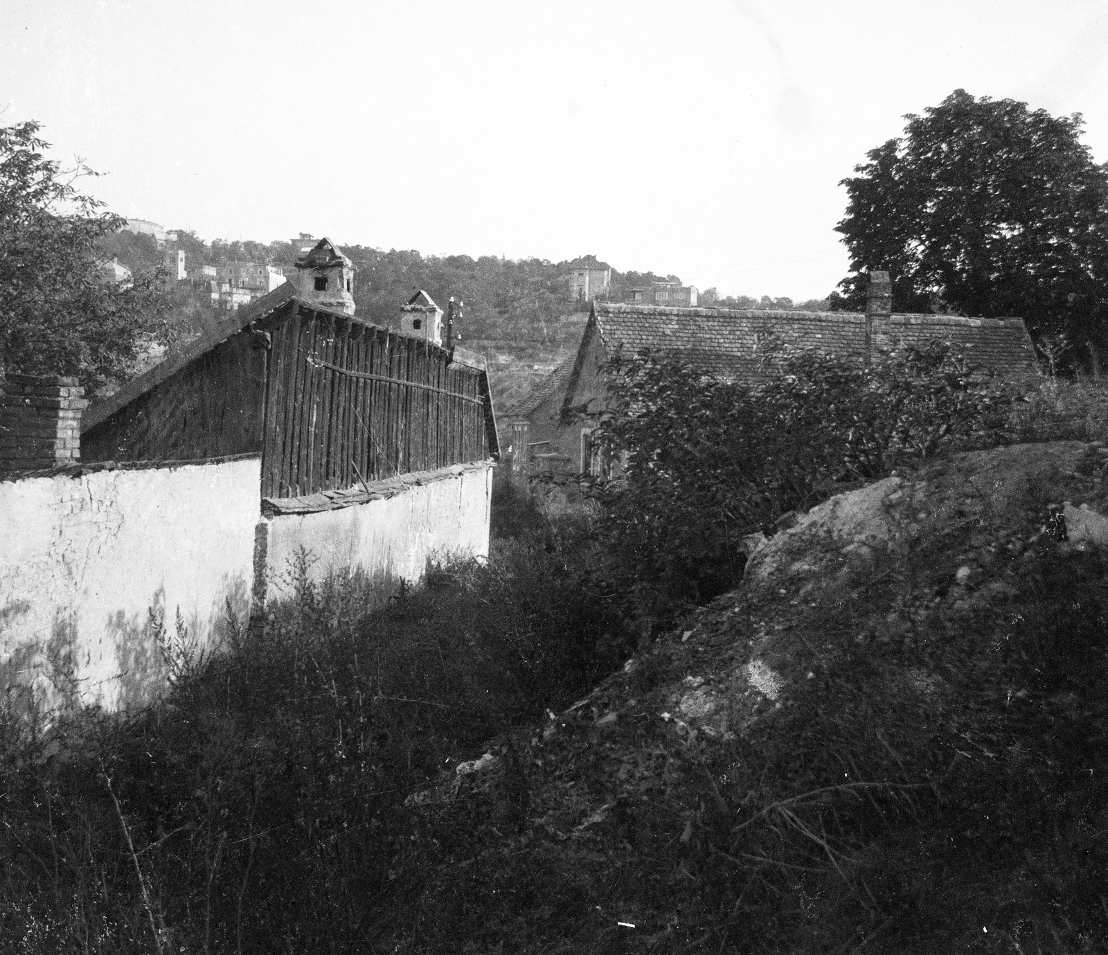 Hungary, Tabán, Budapest I., látkép a Kőműves utca felől a Gellért-hegy felé nézve., 1933, Magyar Bálint, Budapest, chimney, Fortepan #55909