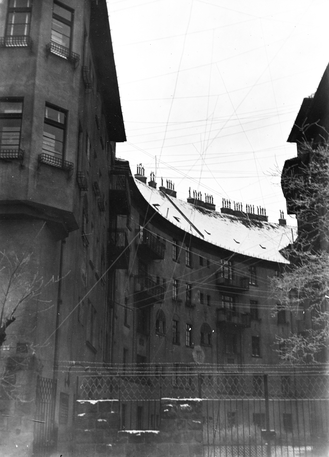 Hungary, Budapest X., Harmat utca 10-12. "Nagyvárosi antennák"., 1952, Rádió és Televízió Újság, Károlyi Árpád, aerial, Budapest, Fortepan #56025