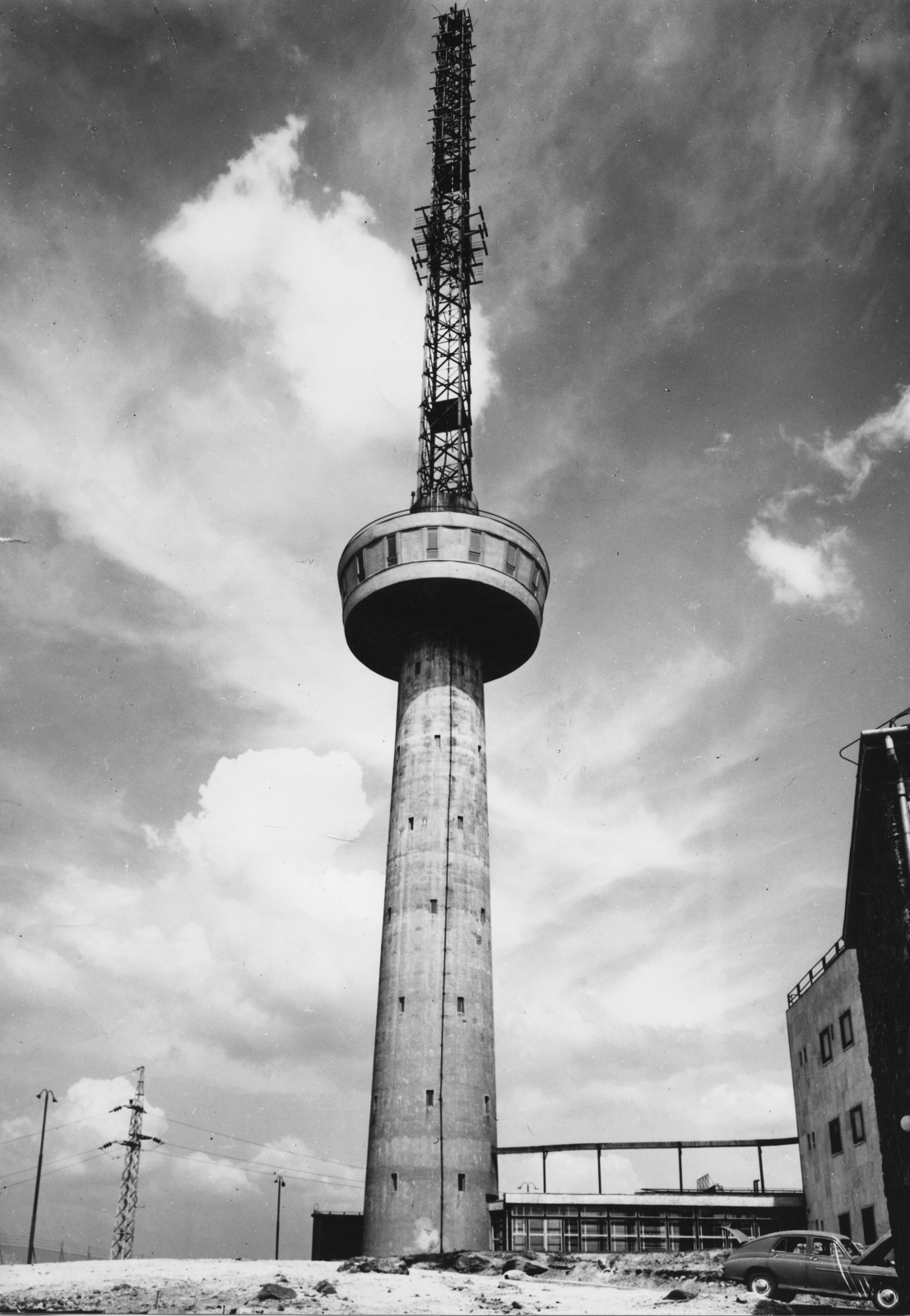 Hungary, Tokaj, Kopasz-hegy, TV adótorony., 1973, Rádió és Televízió Újság, TV tower, Fortepan #56056