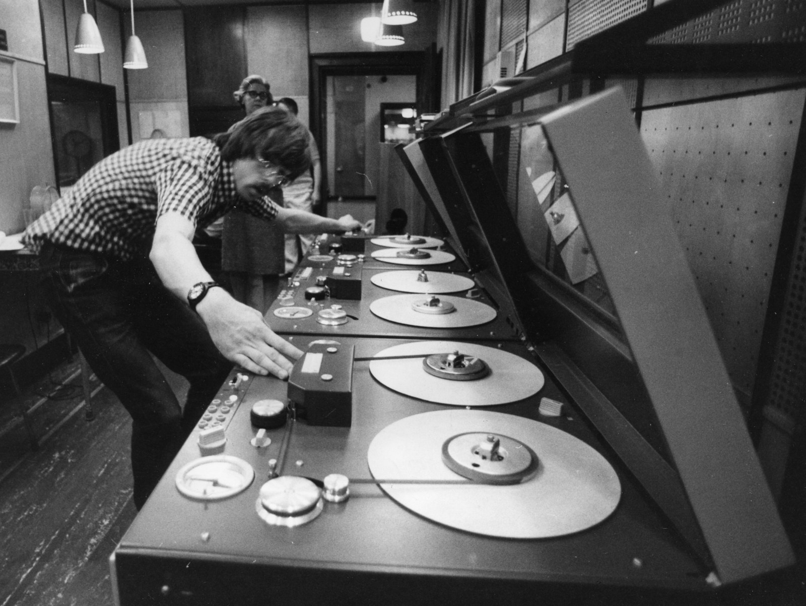 Hungary, Budapest VIII., a Magyar Rádió 14-es stúdiója., 1976, Rádió és Televízió Újság, Budapest, Hungarian Radio, studio tape recorder, Fortepan #56256