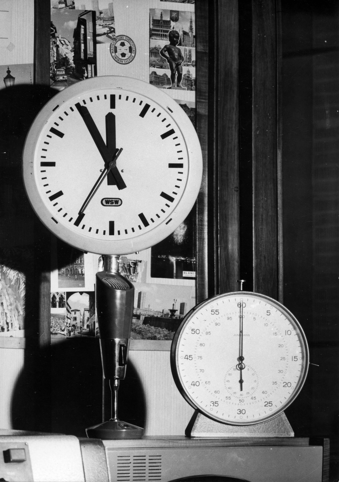 1976, Rádió és Televízió Újság, watch, microphone, stopwatch, Fortepan #56365