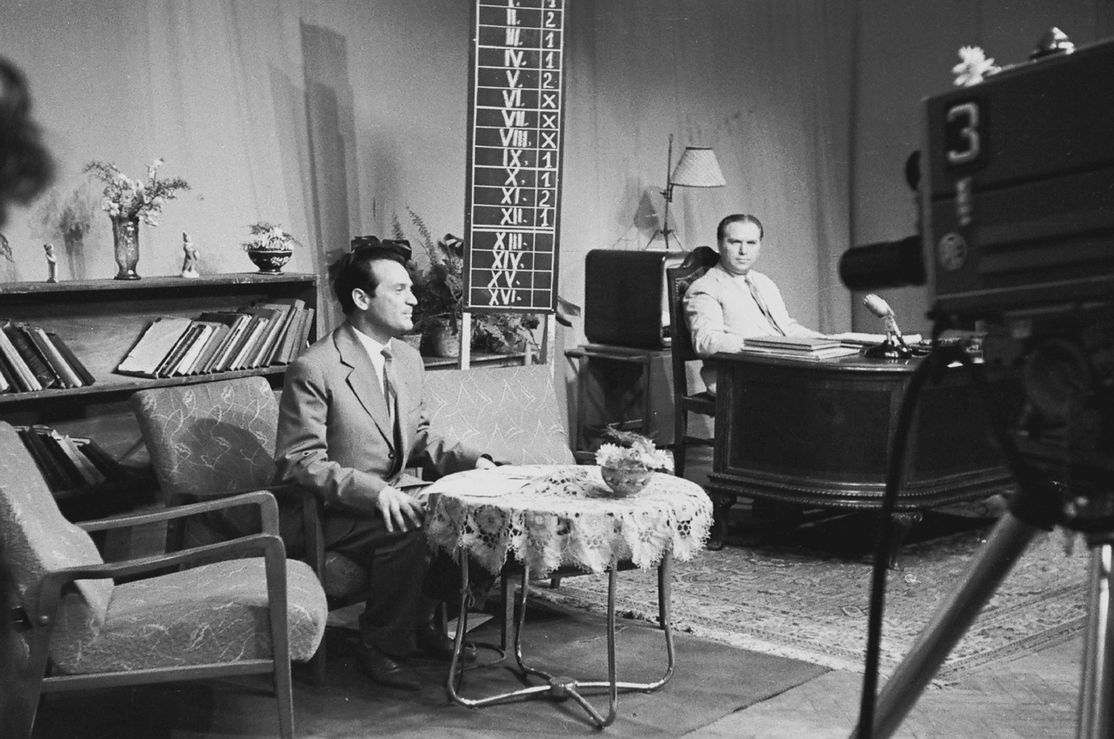 Hungary, Budapest V., MTV stúdió, Szepesi György sportriporter és dr. Váradi György., 1962, Rádió és Televízió Újság, Hungarian TV, television camera, Budapest, Pye-brand, Fortepan #56565