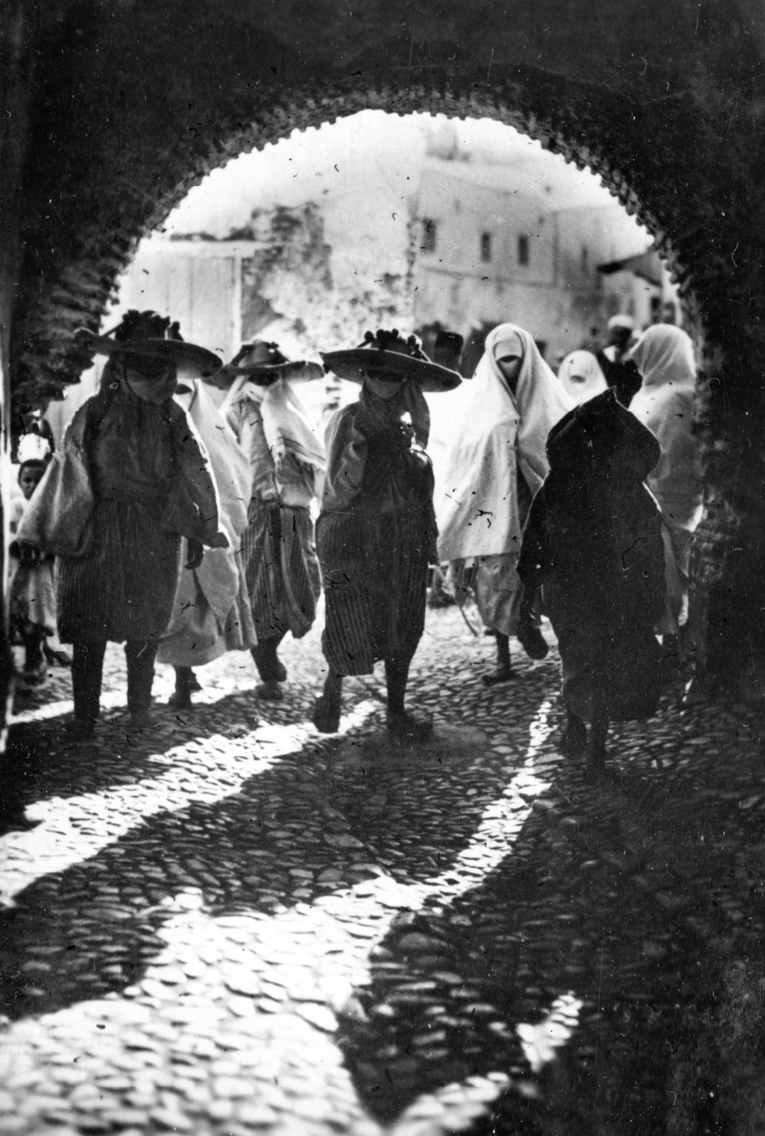 Morocco, Tetuan, 1936, Balassa Péter, genre painting, carrying loads, exotic, Fortepan #56670