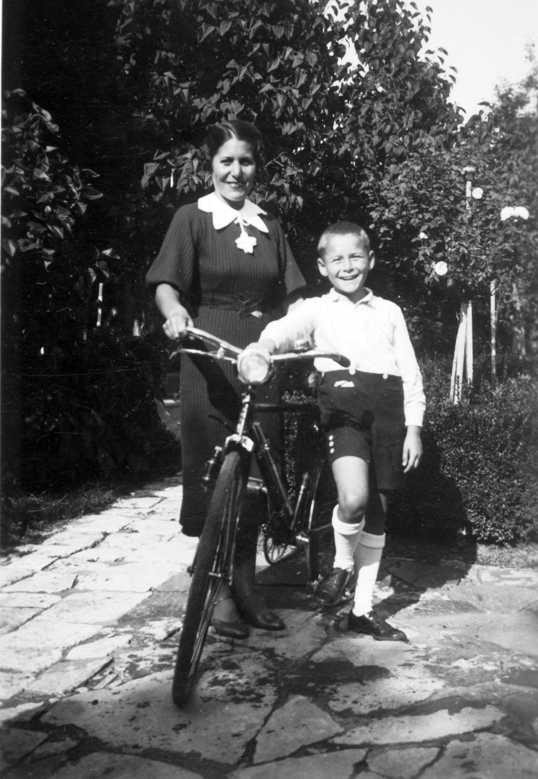 1941, Góg Emese, bicycle, Fortepan #56833