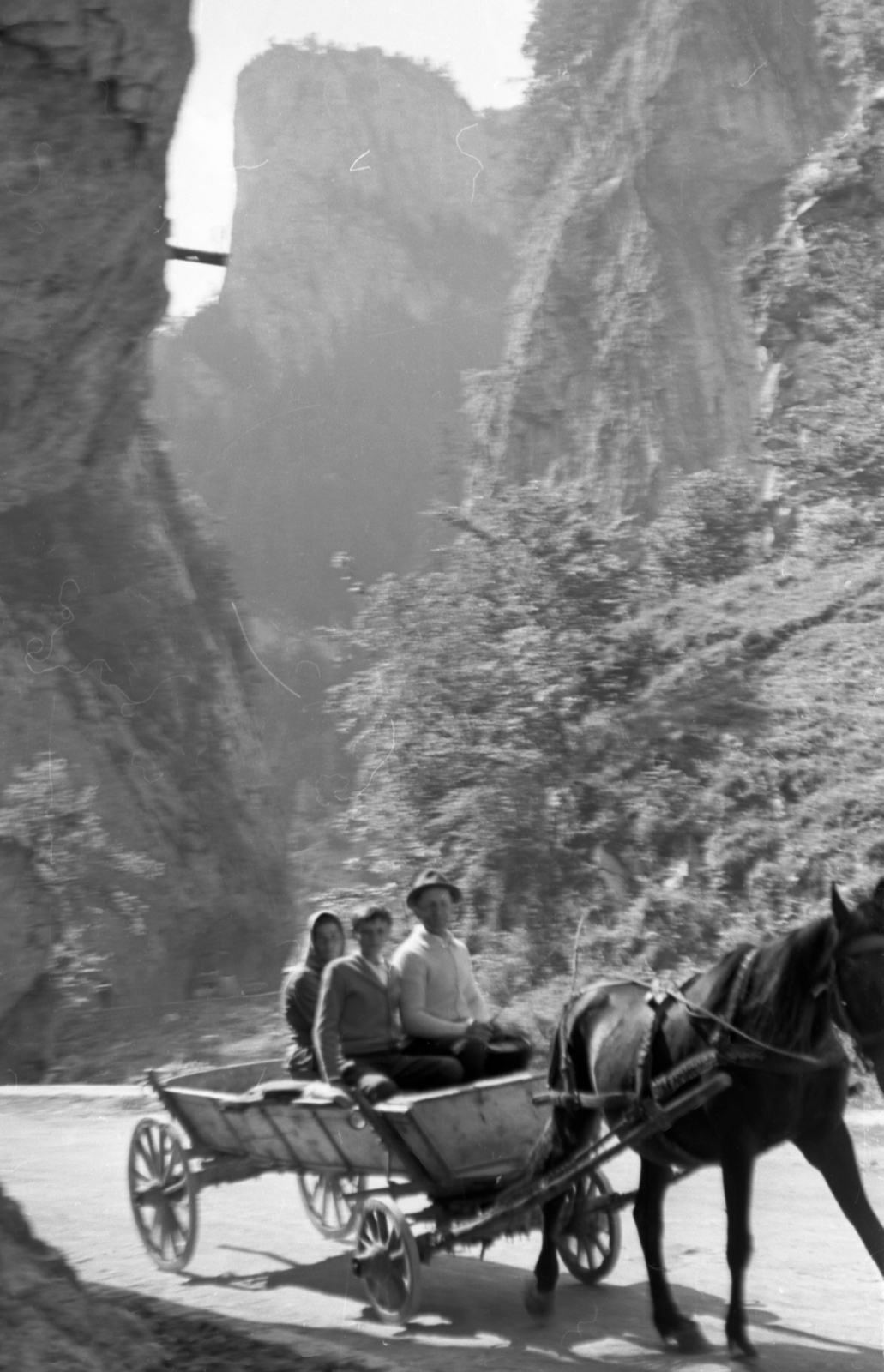 Romania,Transylvania, Bicaz Canyon, 1969, Piarista Levéltár/Holl Béla, chariot, Fortepan #56884
