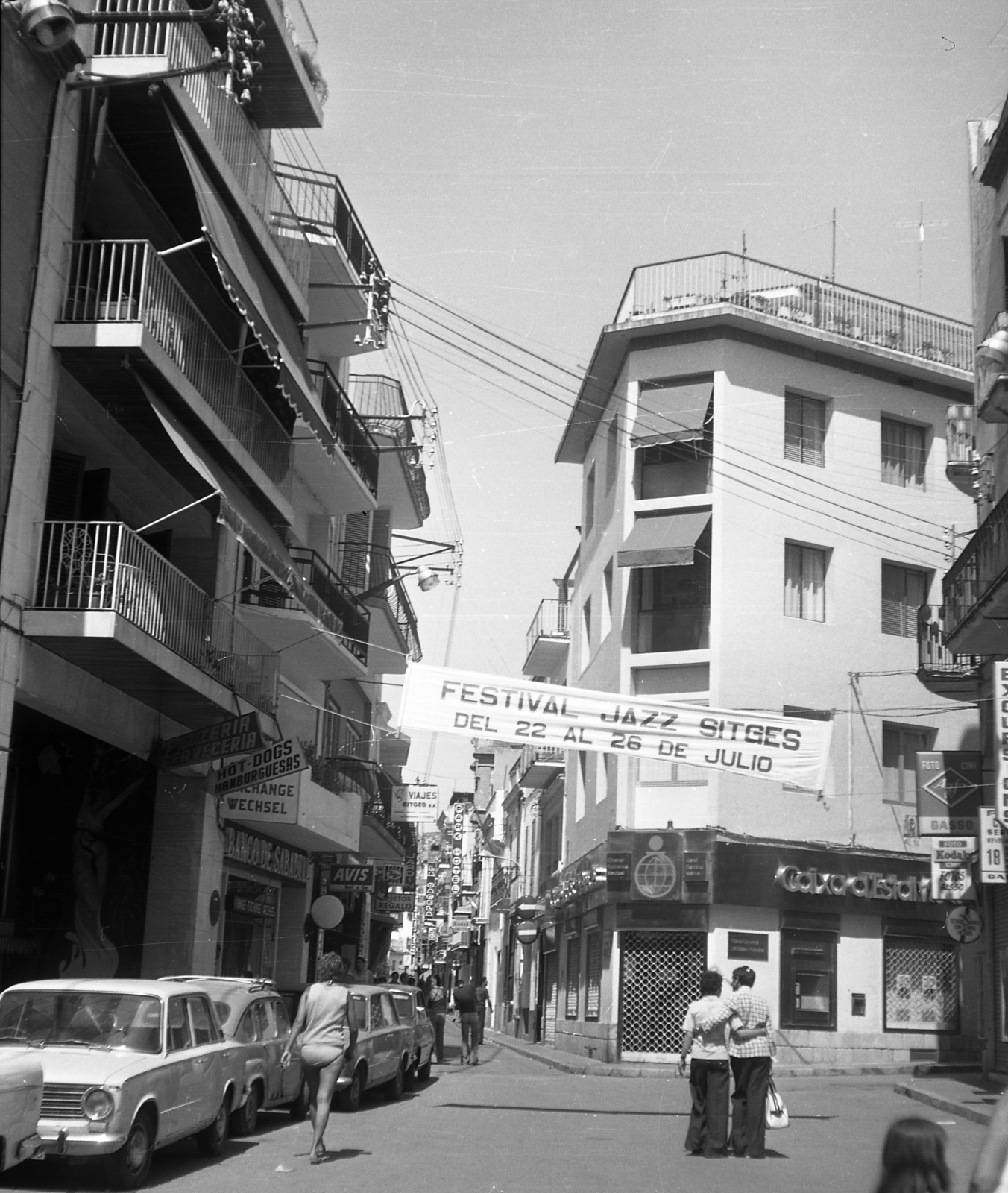 Spain, Sitges, Placa Cap de la Vila, szemben a Carrer Jesús., 1980, Karabélyos Péter, Fortepan #57273