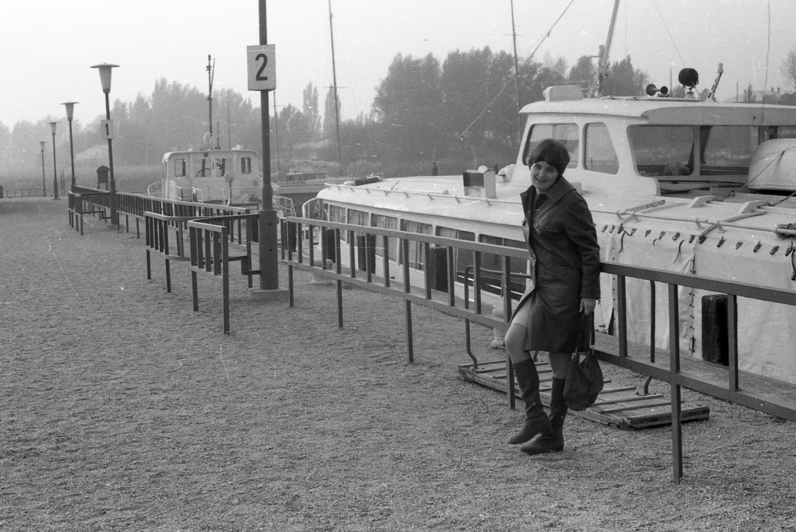 Hungary, Balatonfüred, kikötő., 1978, Karabélyos Péter, ship, port, water bus, Fortepan #57292