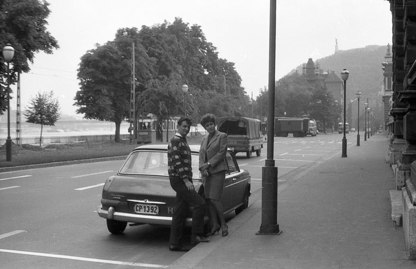 Hungary, Budapest I., Ybl Miklós tér a Várkert Bazár előtt, a Gellért-hegy felé nézve., 1967, Karabélyos Péter, freedom, street view, tram, man and woman, automobile, number plate, symbol, Budapest, country code sign, Zuk-brand, Fortepan #57313