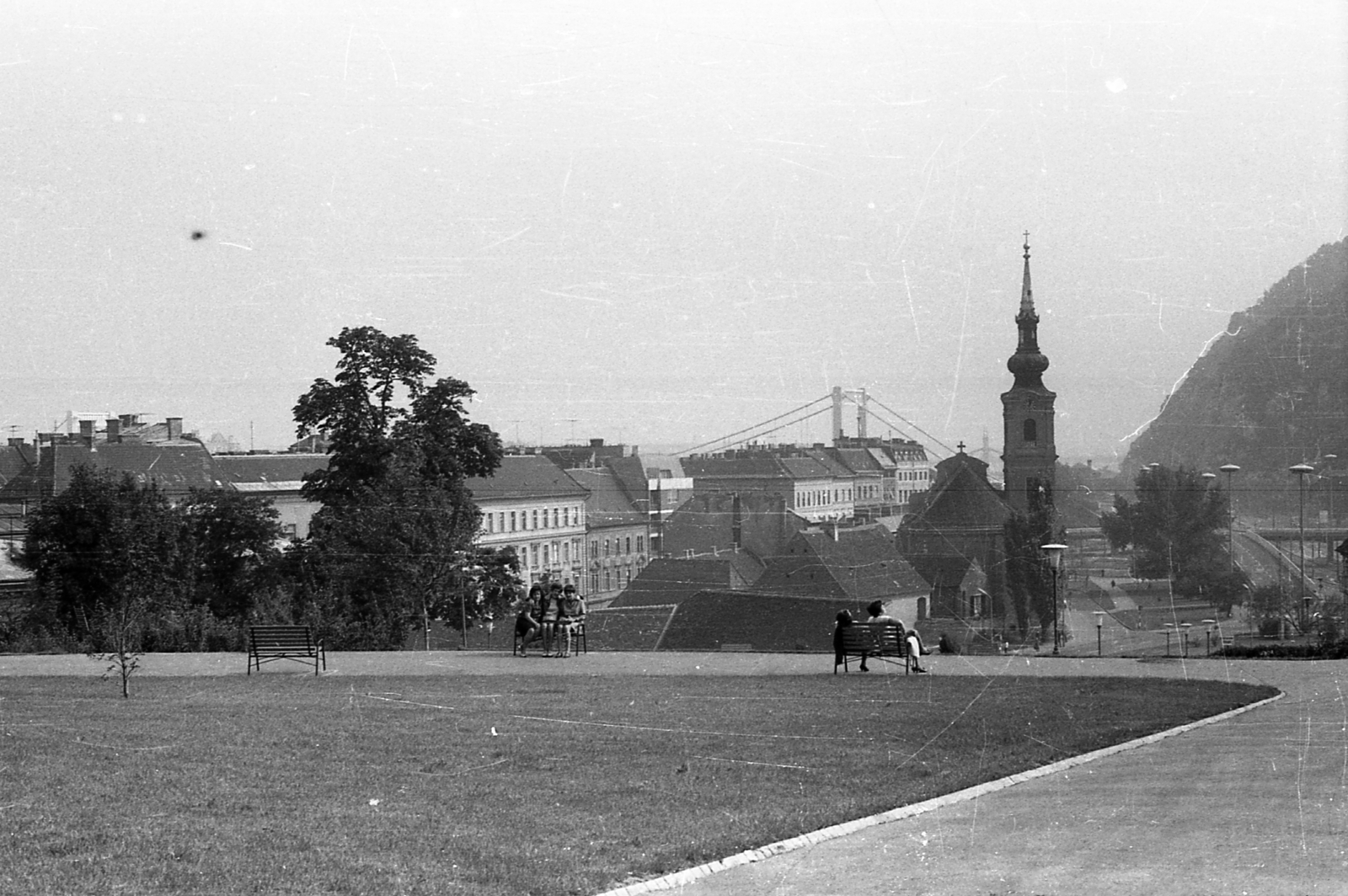 Hungary, Tabán, Budapest I., Alexandriai Szent Katalin-templom a Buzogány torony felől nézve., 1968, Karabélyos Péter, Budapest, Fortepan #57315