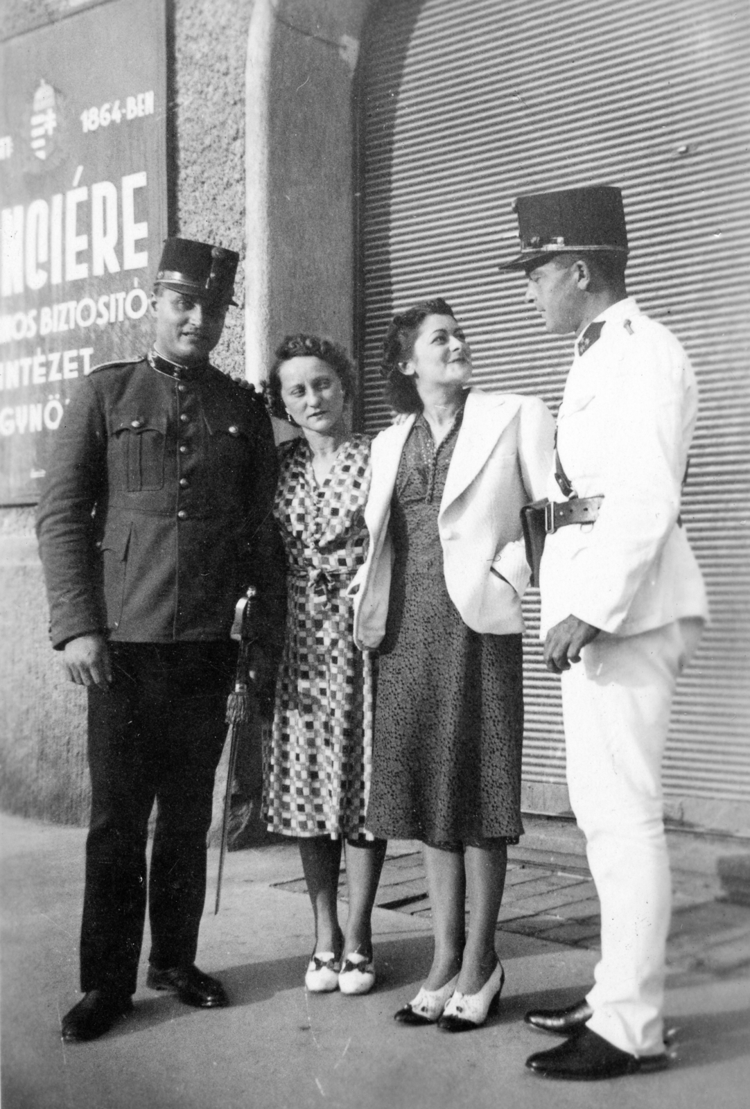 Hungary, Veszprém, Óváros (Rákóczi) tér 22., 1940, Karabélyos Péter, uniform, sign-board, tableau, women, men, crest, sword, shutter, Fortepan #57465