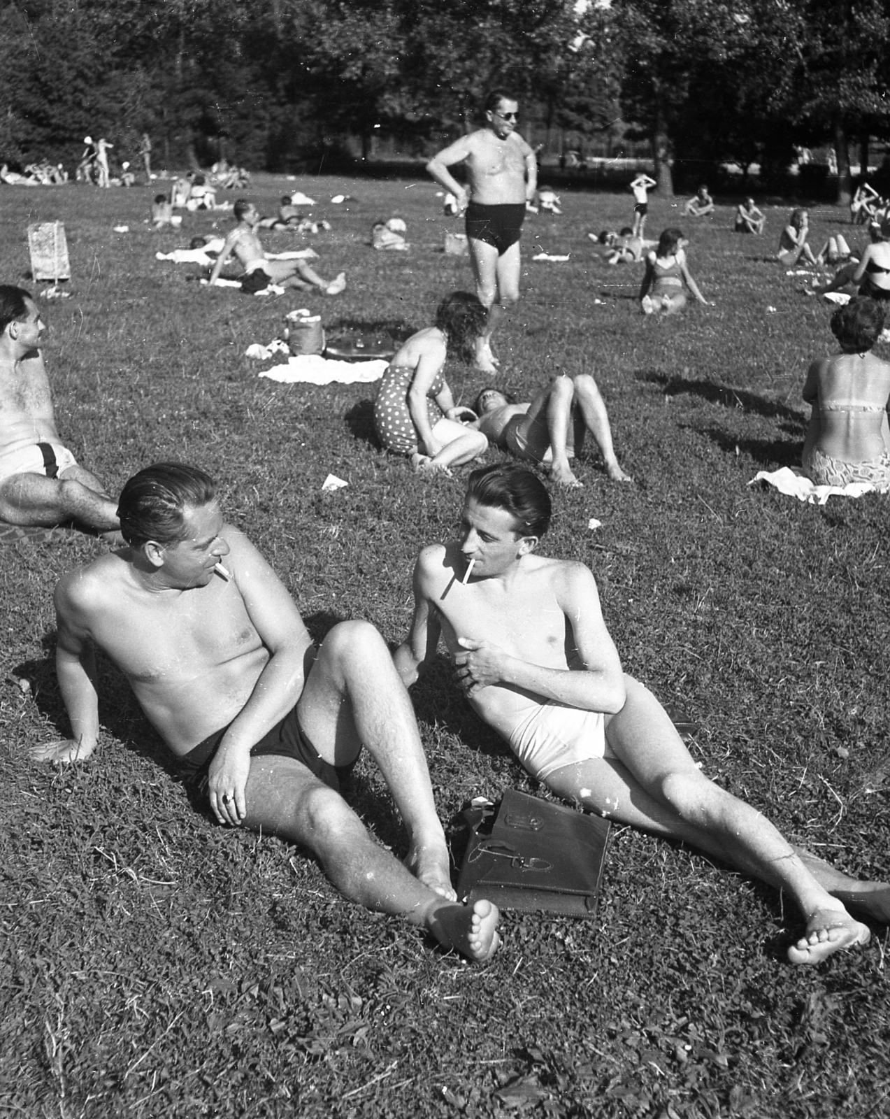 1951, Karabélyos Péter, beach, free time, bathing suit, smoking, men, sunbathe, Fortepan #57500