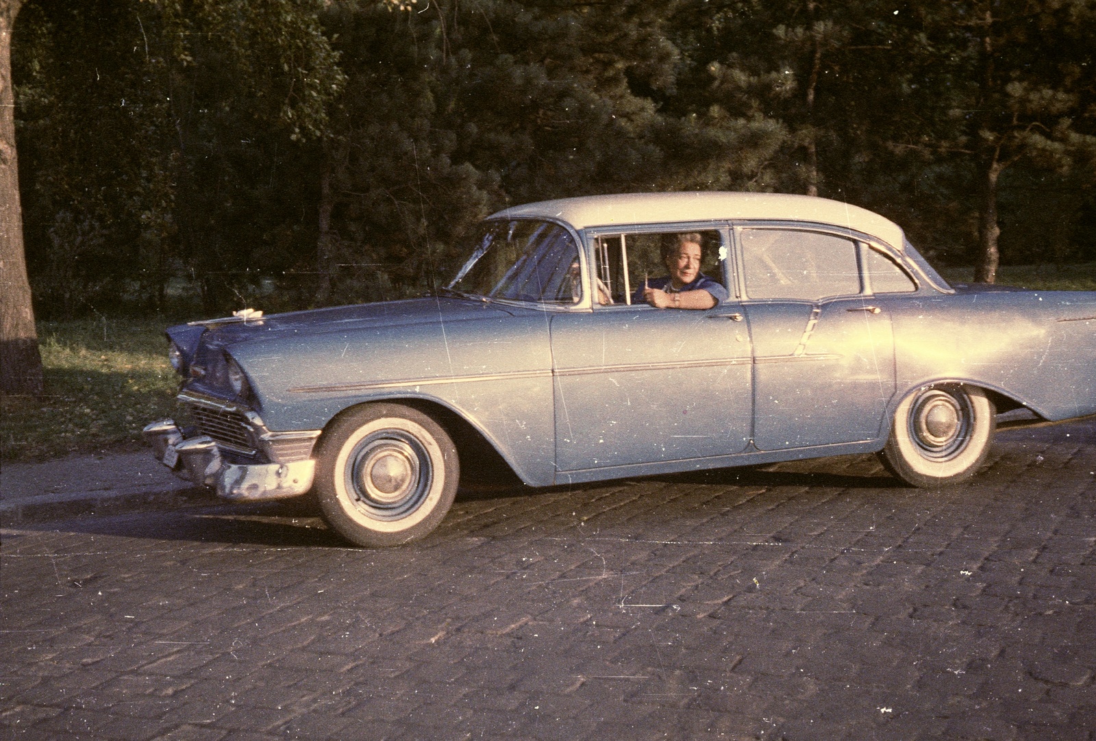1964, Kollányi Ágoston, colorful, american brand, Chevrolet-brand, automobile, Fortepan #57513