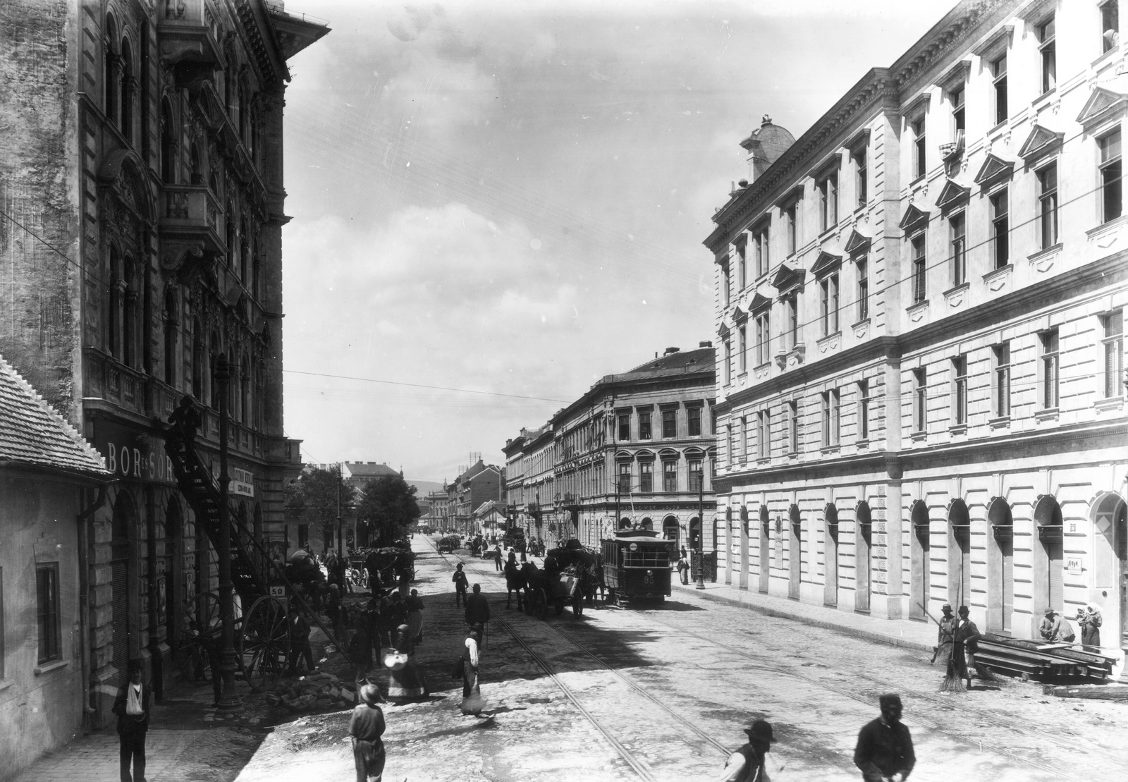 Hungary, Budapest VIII., Népszínház utca a körút felé nézve, távolban a Népszínház épülete. A felvétel 1895 körül készült., 1900, Fortepan, Klösz György, Horse-drawn carriage, tram, hooker-ladder, Budapest, Fortepan #57557
