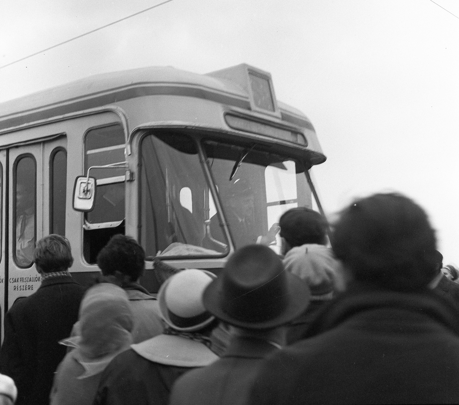 Hungary, Budapest, Erzsébet híd, 68-as villamos a híd avatásakor., 1964, Nagy Gyula, mass, tram, Bengali tramway, Fortepan #58552