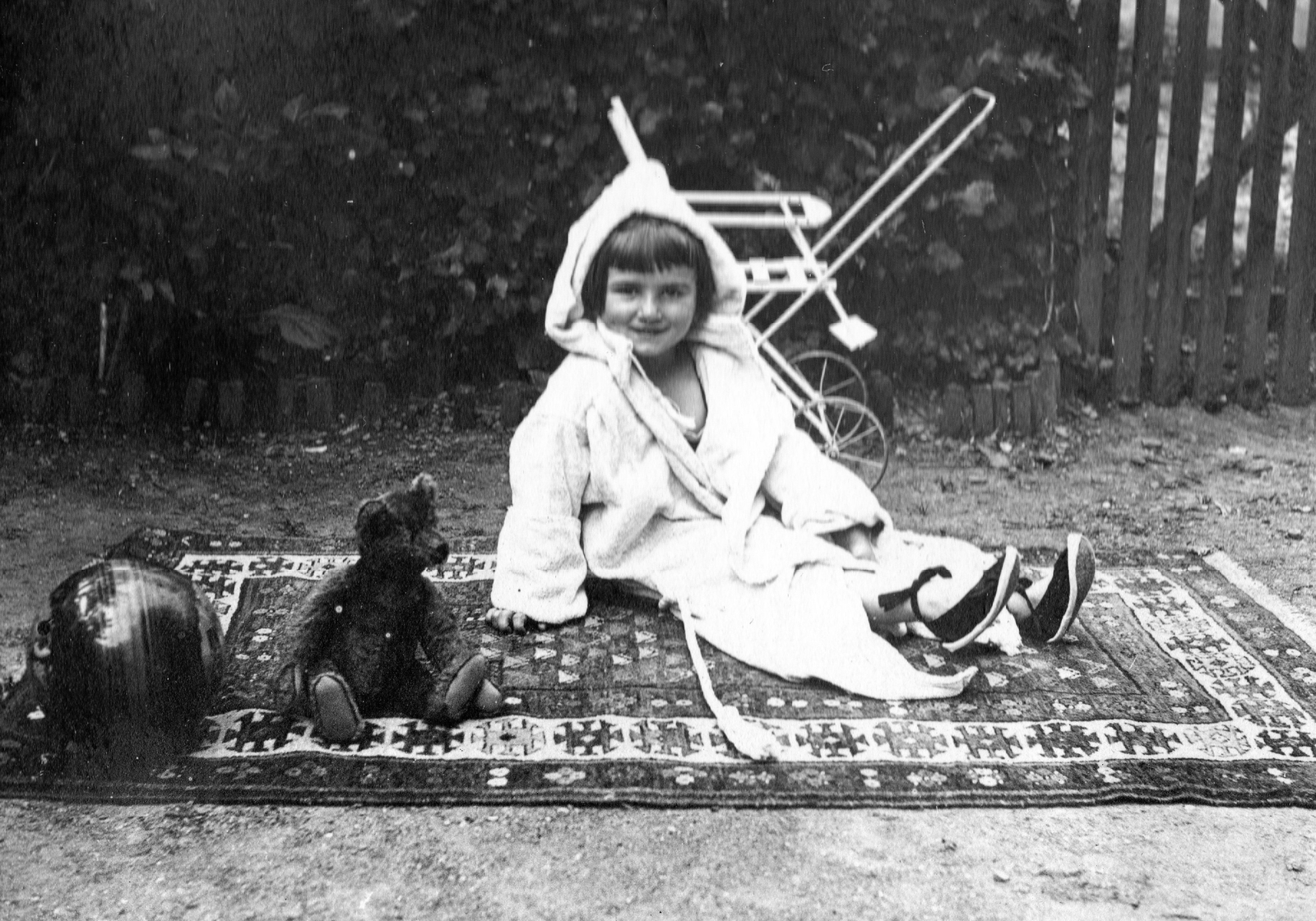 1927, Orosz Heléna, baby carriage, carpet, teddy bear, bathrobe, kid, ball, Fortepan #58562