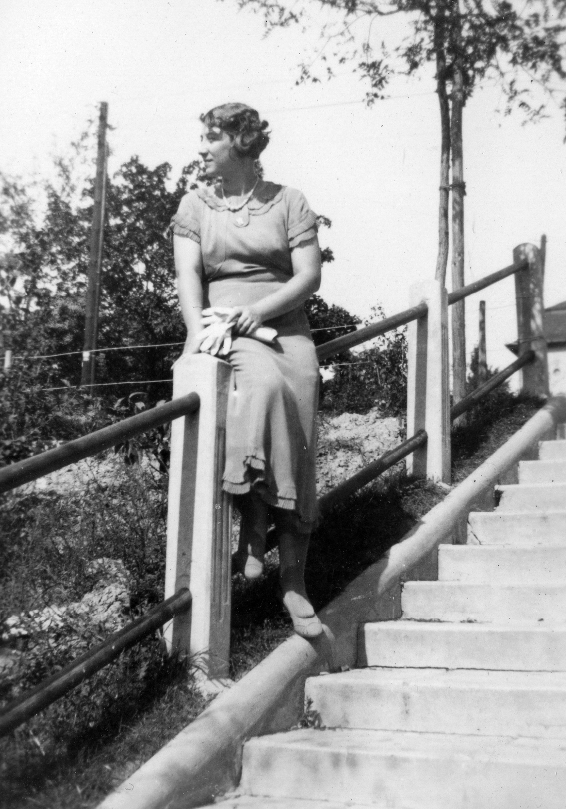 1934, Orosz Heléna, railing, stairs, sitting on a handrail, Fortepan #58590